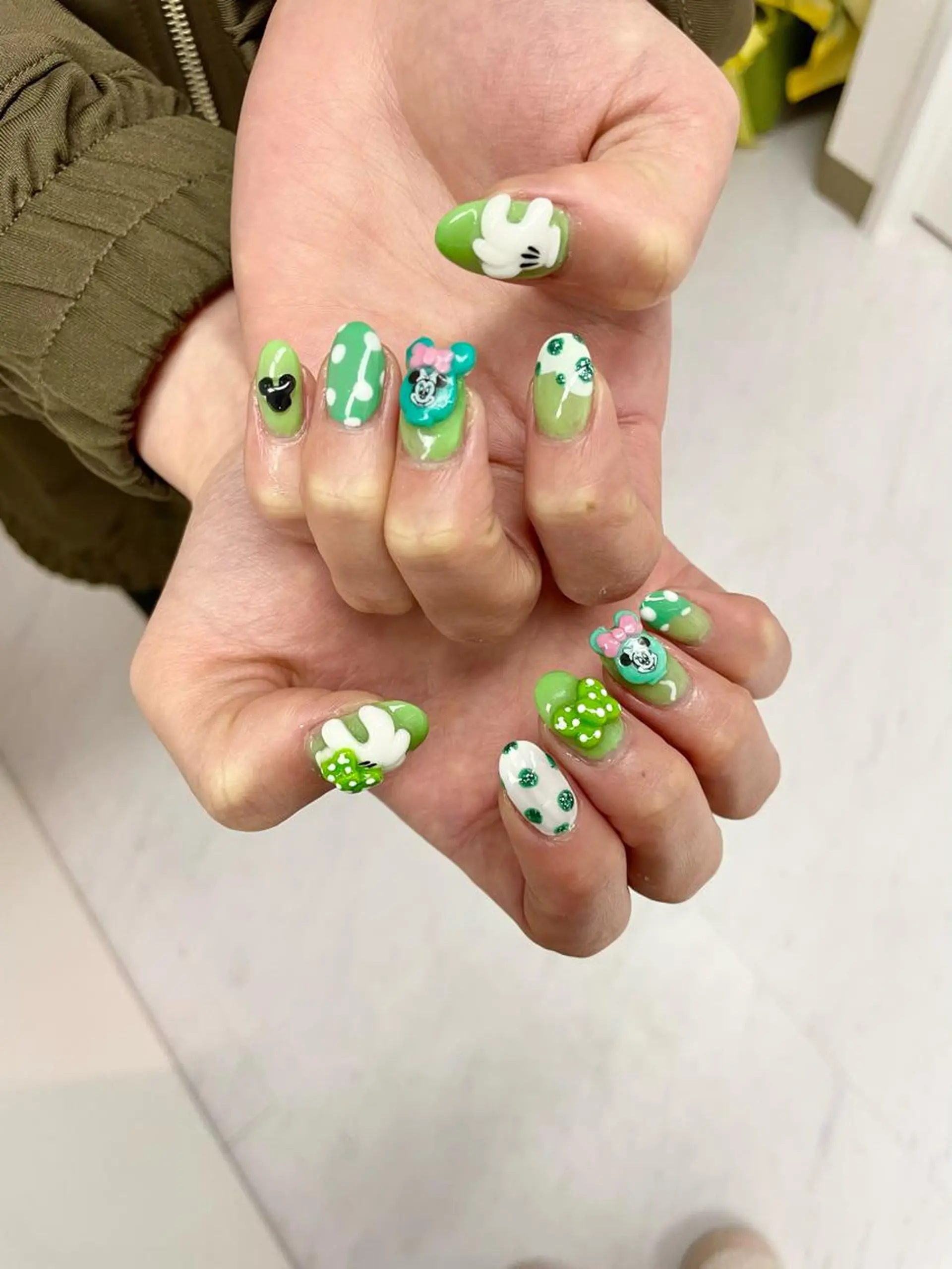 ネイル ハンドネイル 大阪福島韓国束感まつ げ Sayaka🤍のマツエク・マツパデザイン