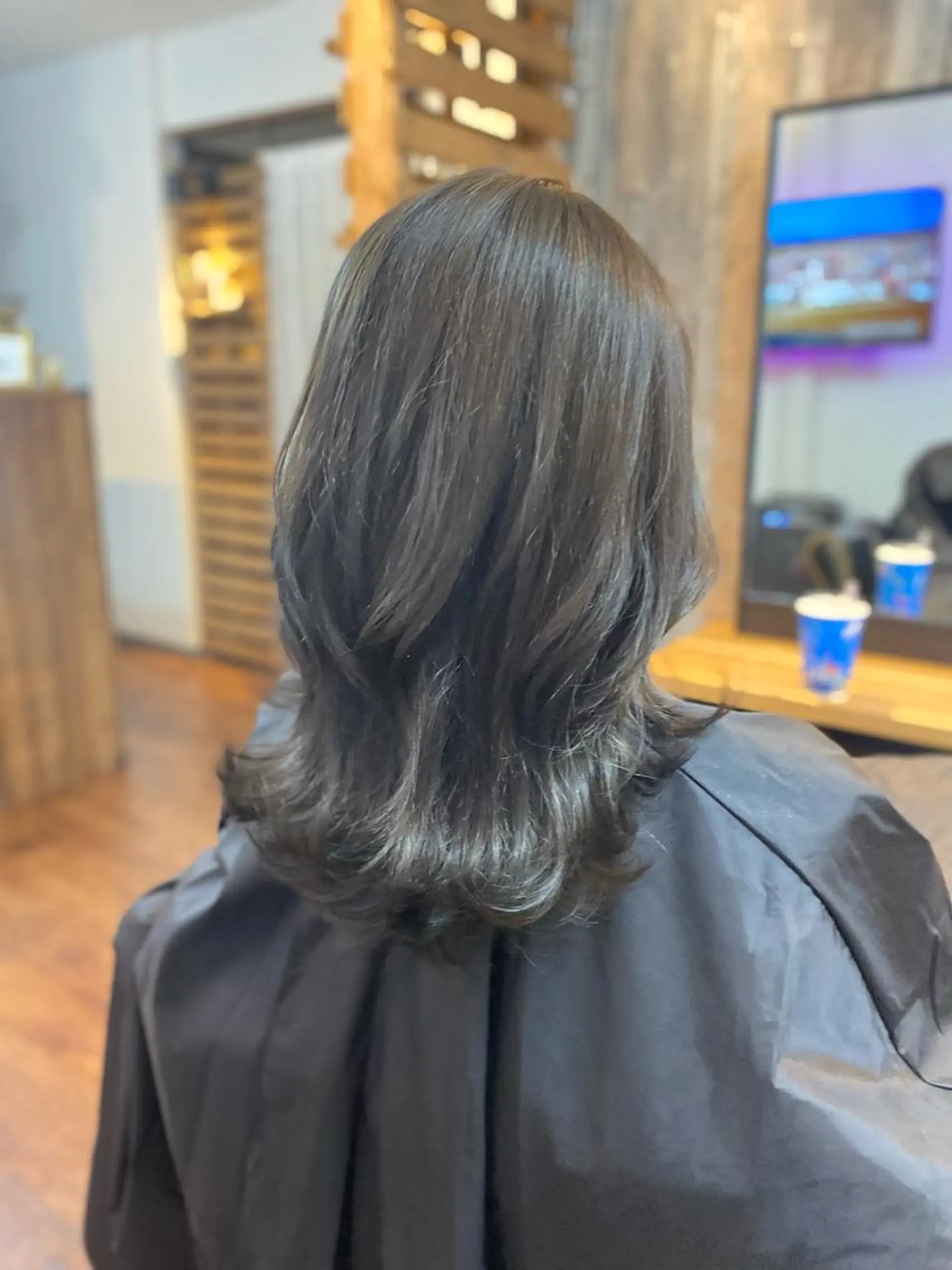 ミディアム カラー アッシュ Luzir⭐︎ GEN⭐︎のヘアスタイル