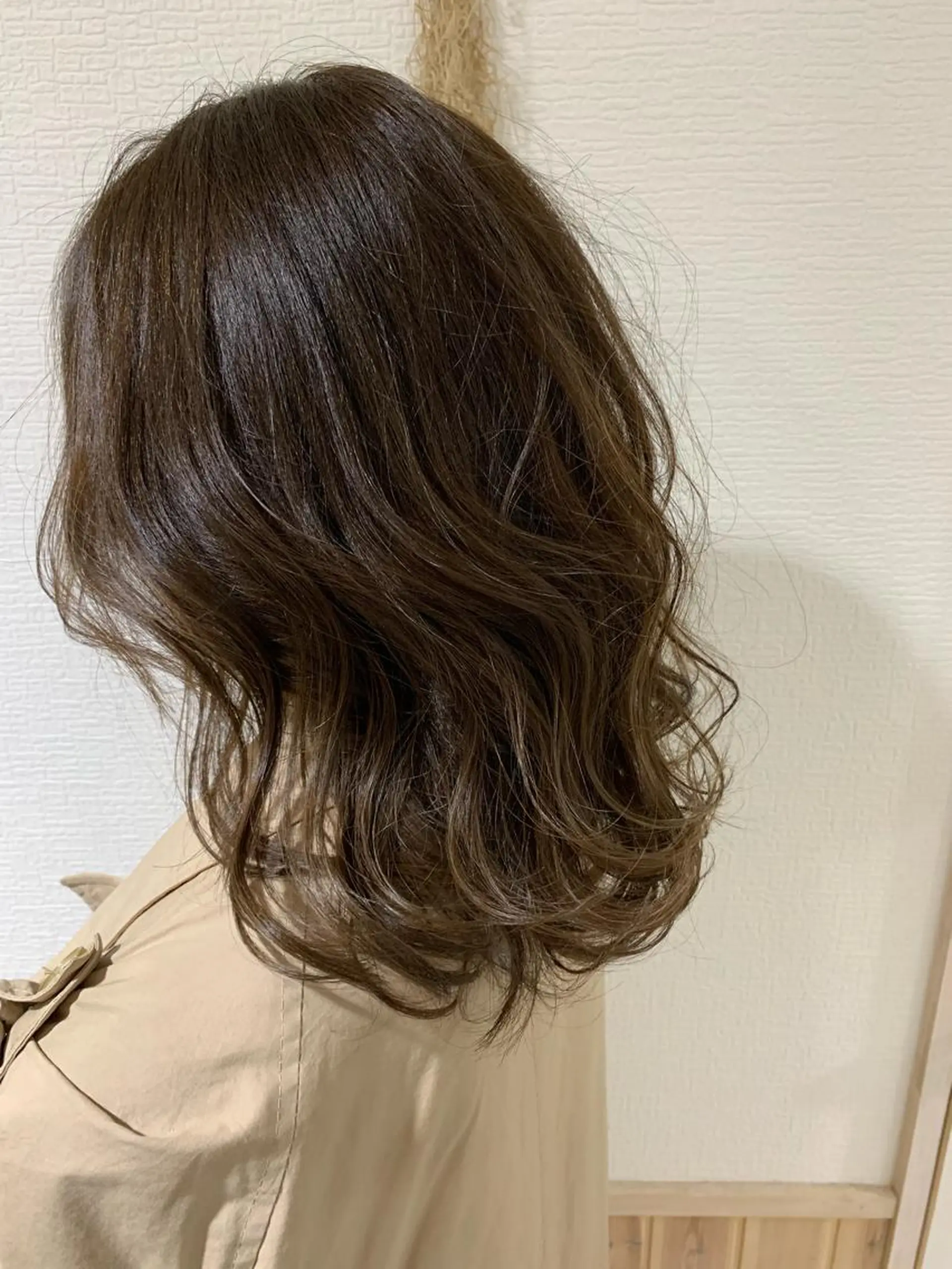 セミロング カラー 心斎橋韓国ボブ 好原良真のヘアスタイル