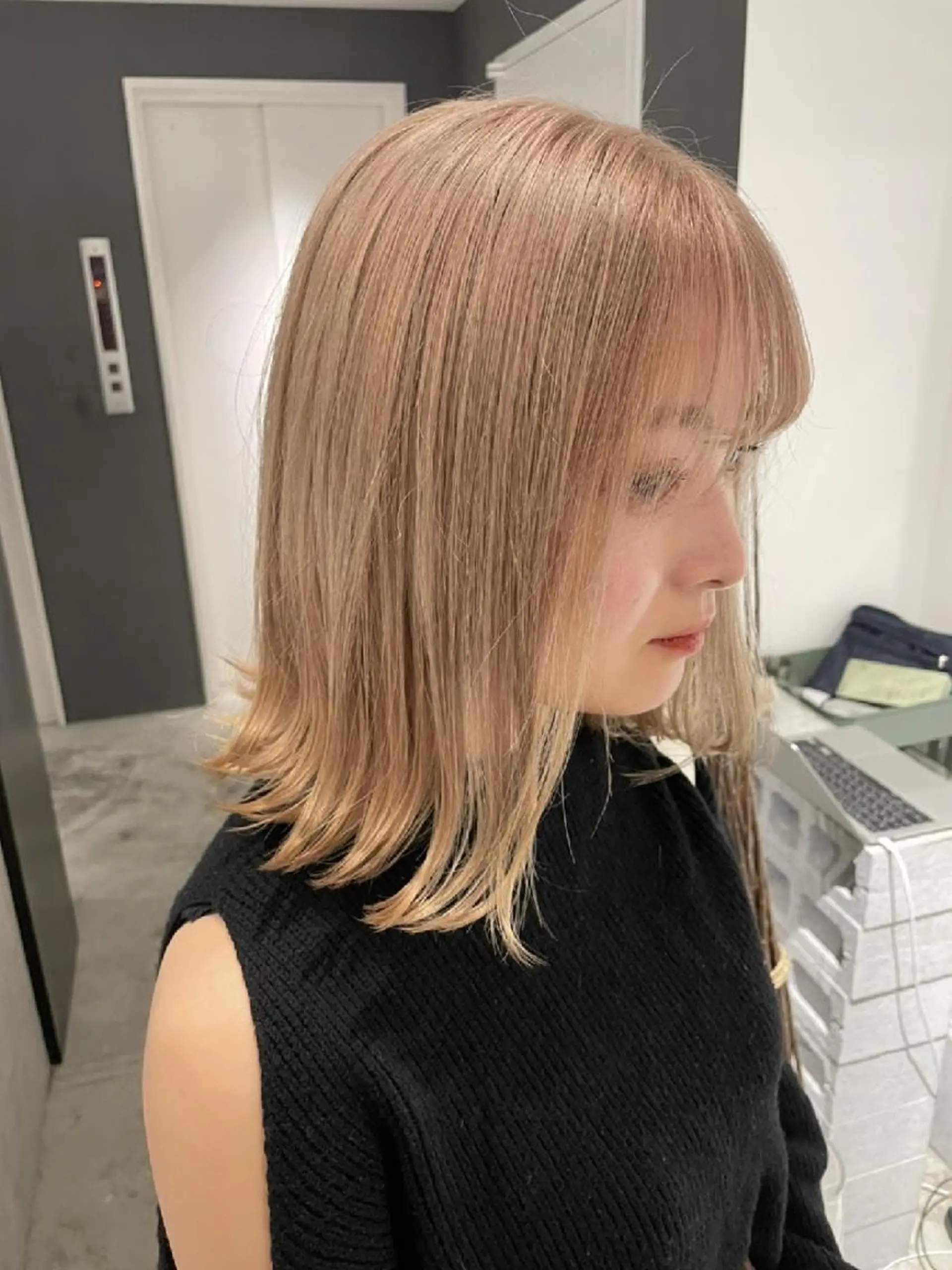 ショート カラー パーマ ヘアアレンジ ネイル キッズ マツエク・マツパ メンズ メンズバレイヤージュ メンズブリーチ フェードカット メンズハイライト メンズインナーカラー カラー特化サロン Eir心斎橋のヘアスタイル