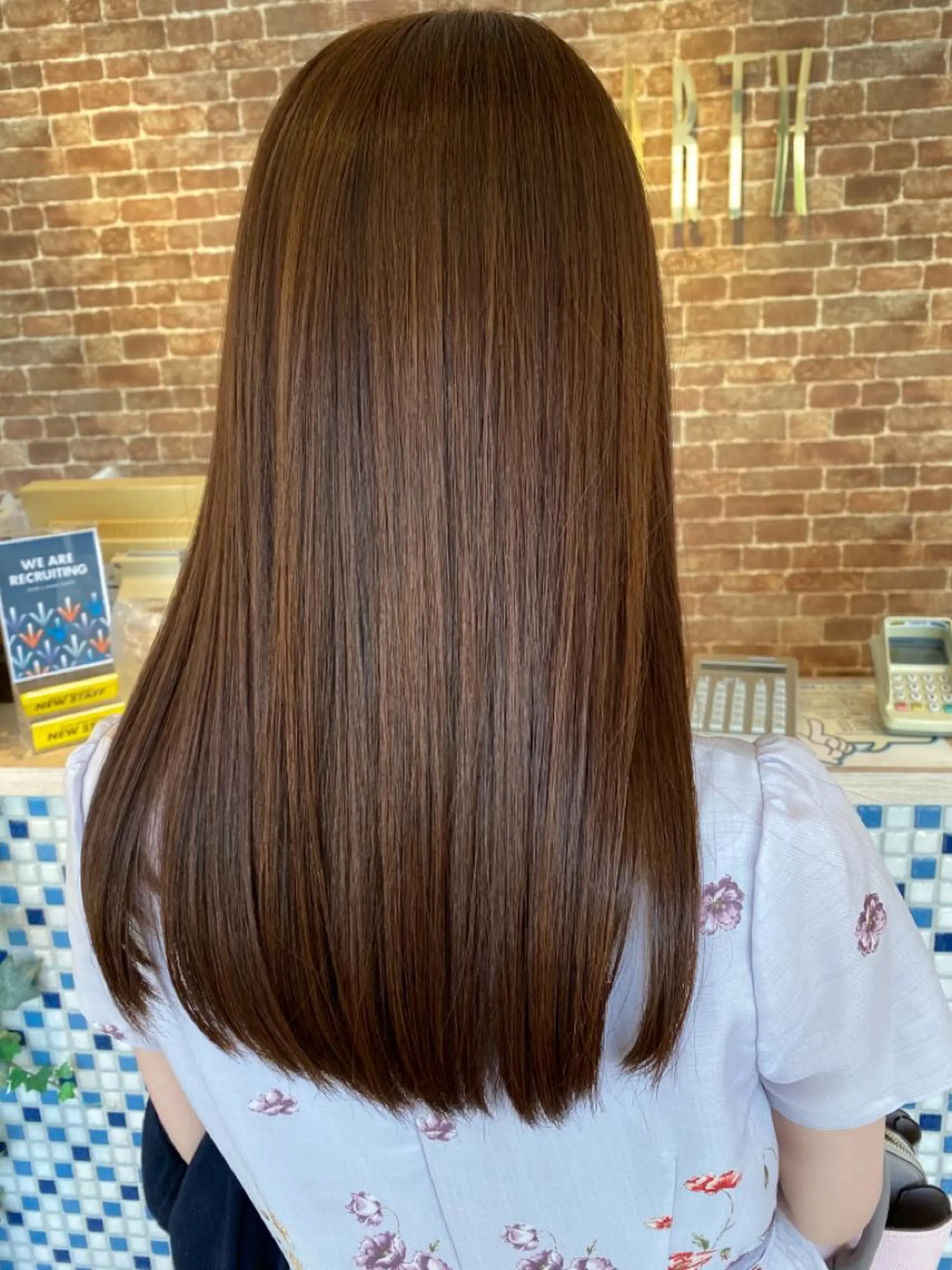 セミロング 髪質改善 小口 晃のヘアスタイル