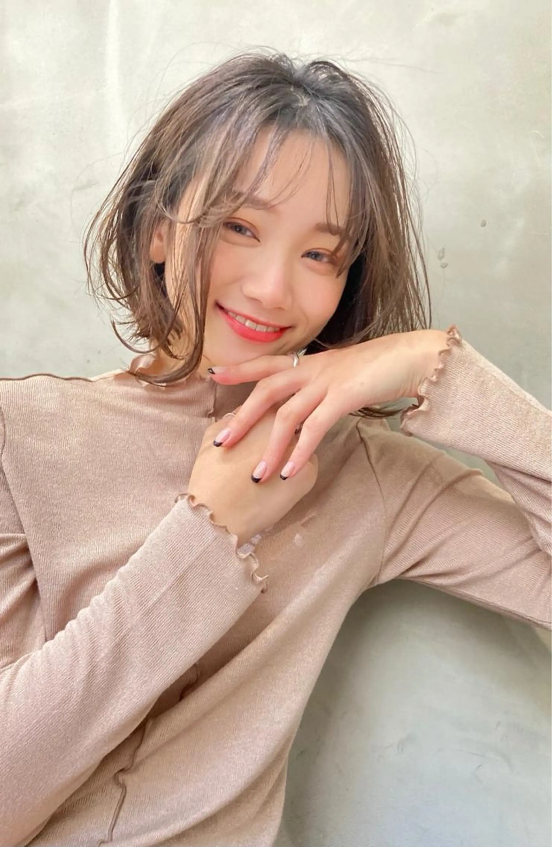 ショート カラー パーマ ハイトーン/レイヤー 💜Akaneのヘアスタイル