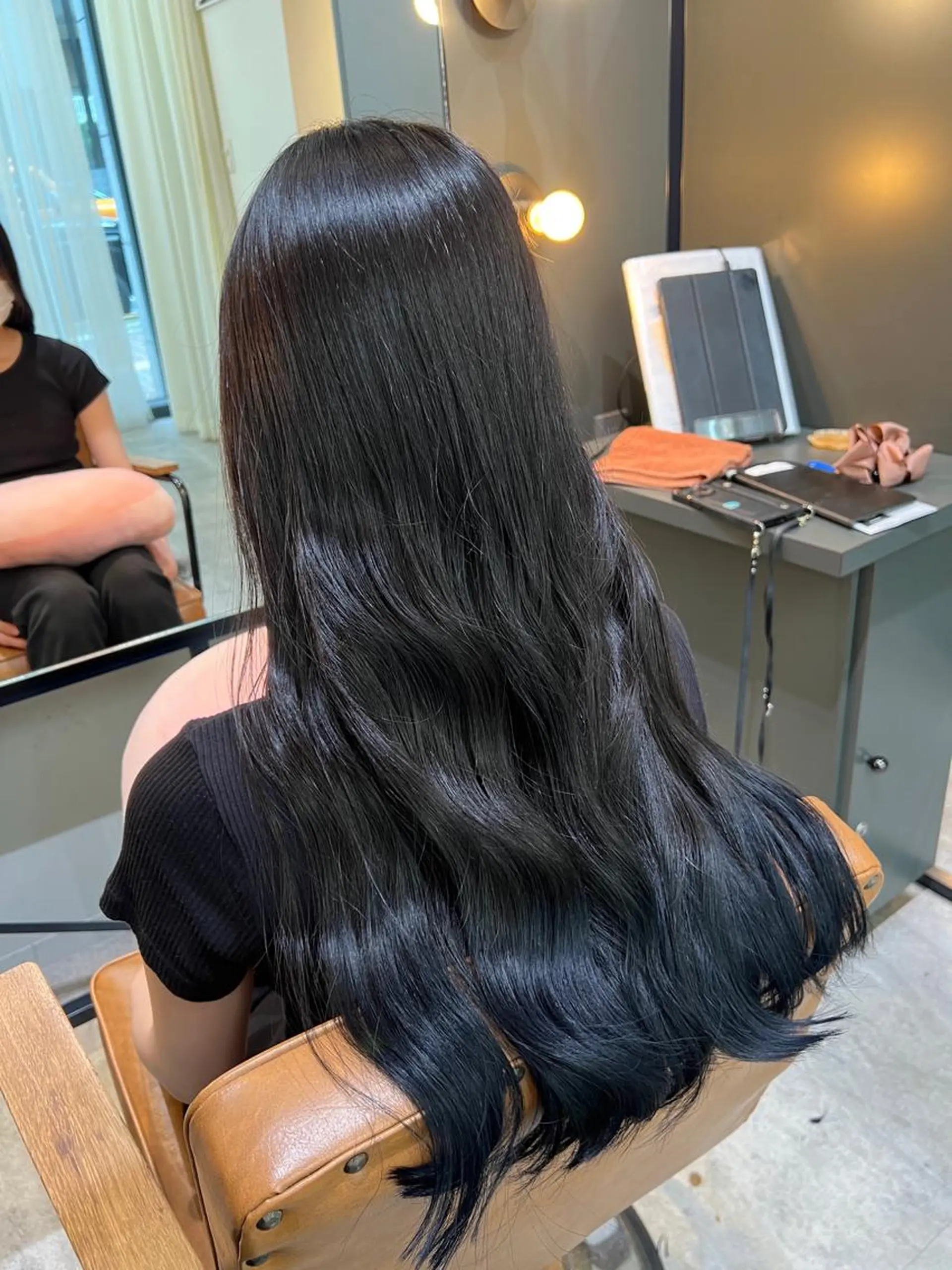 ロング カラー ブリーチ カット ヘアカラー トリートメント 髪質改善ストレート Kantaのヘアスタイル