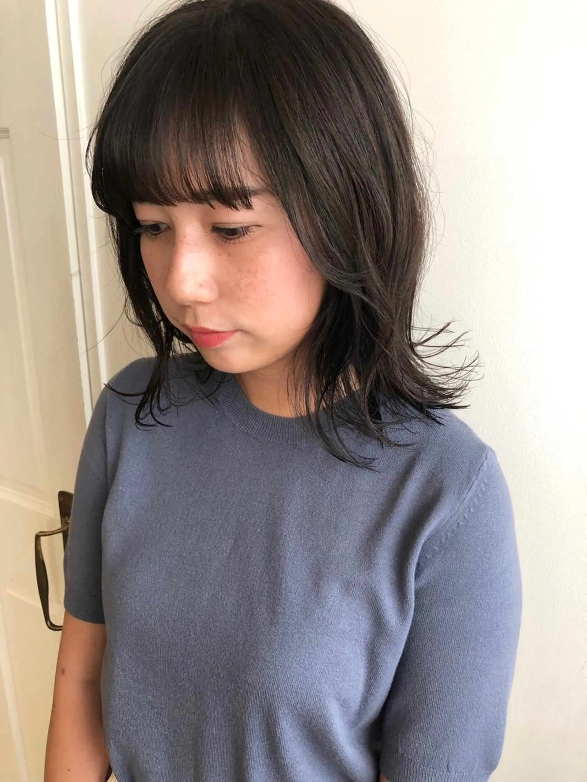 ミディアム カラー ヘアカラー トリートメント MIOベージュカラー 柔らかいカラーのヘアスタイル