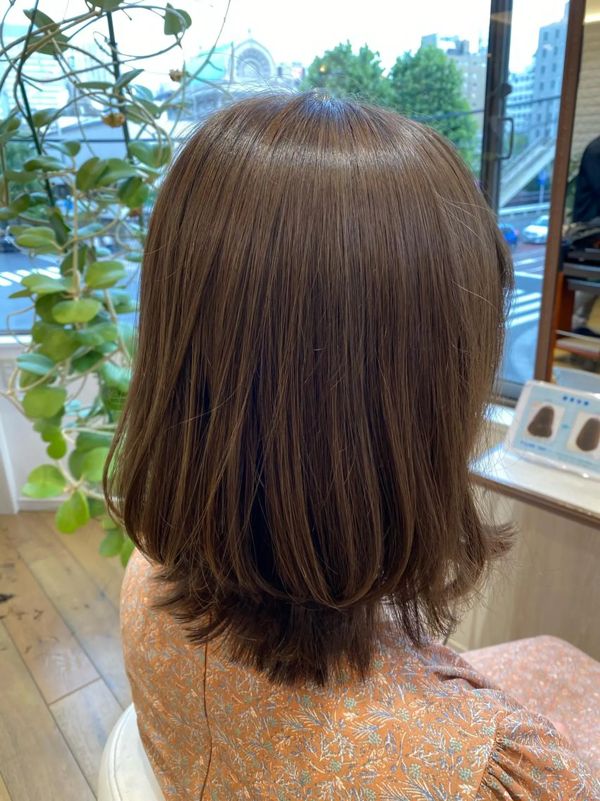 ミディアム カラー ウルフカット 艶感🫧透明感カラー YUKARIのヘアスタイル