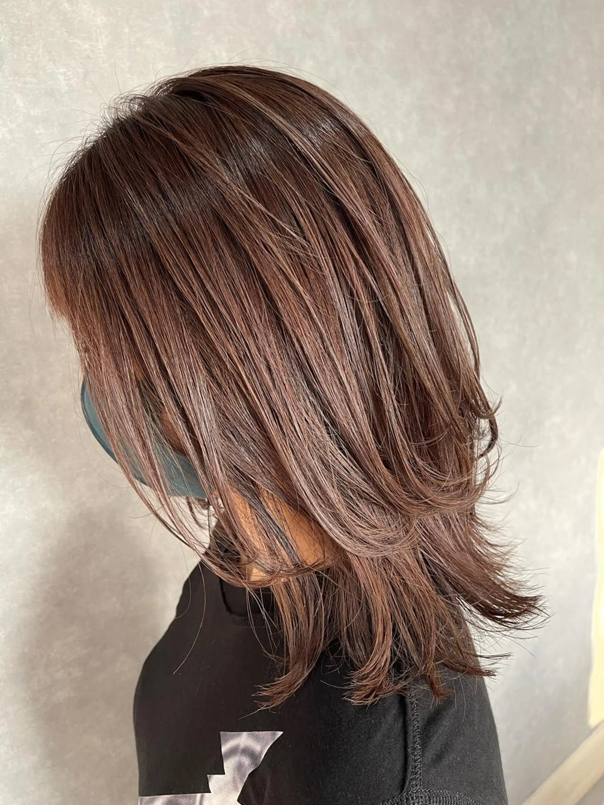 ミディアム カラー カット ヘアカラー トリートメント 一ノ瀬 暁のヘアスタイル