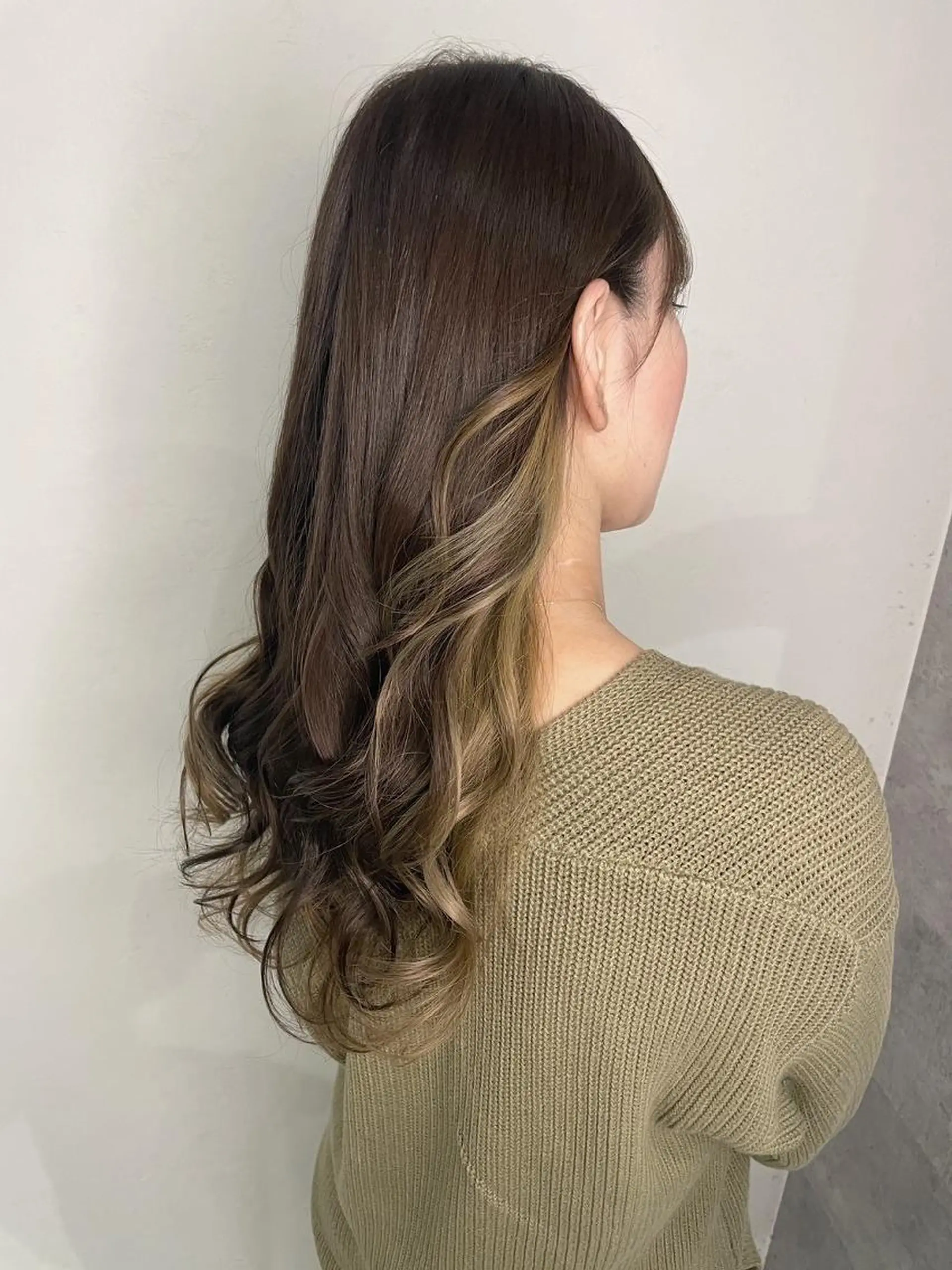 カラー ロング ダブルカラー グラデーションカラー ハイライトカラー イルミナカラー インナーカラー ヘアカラー トリートメント BUCKS【天王寺】 バックス【駅30秒】のヘアスタイル