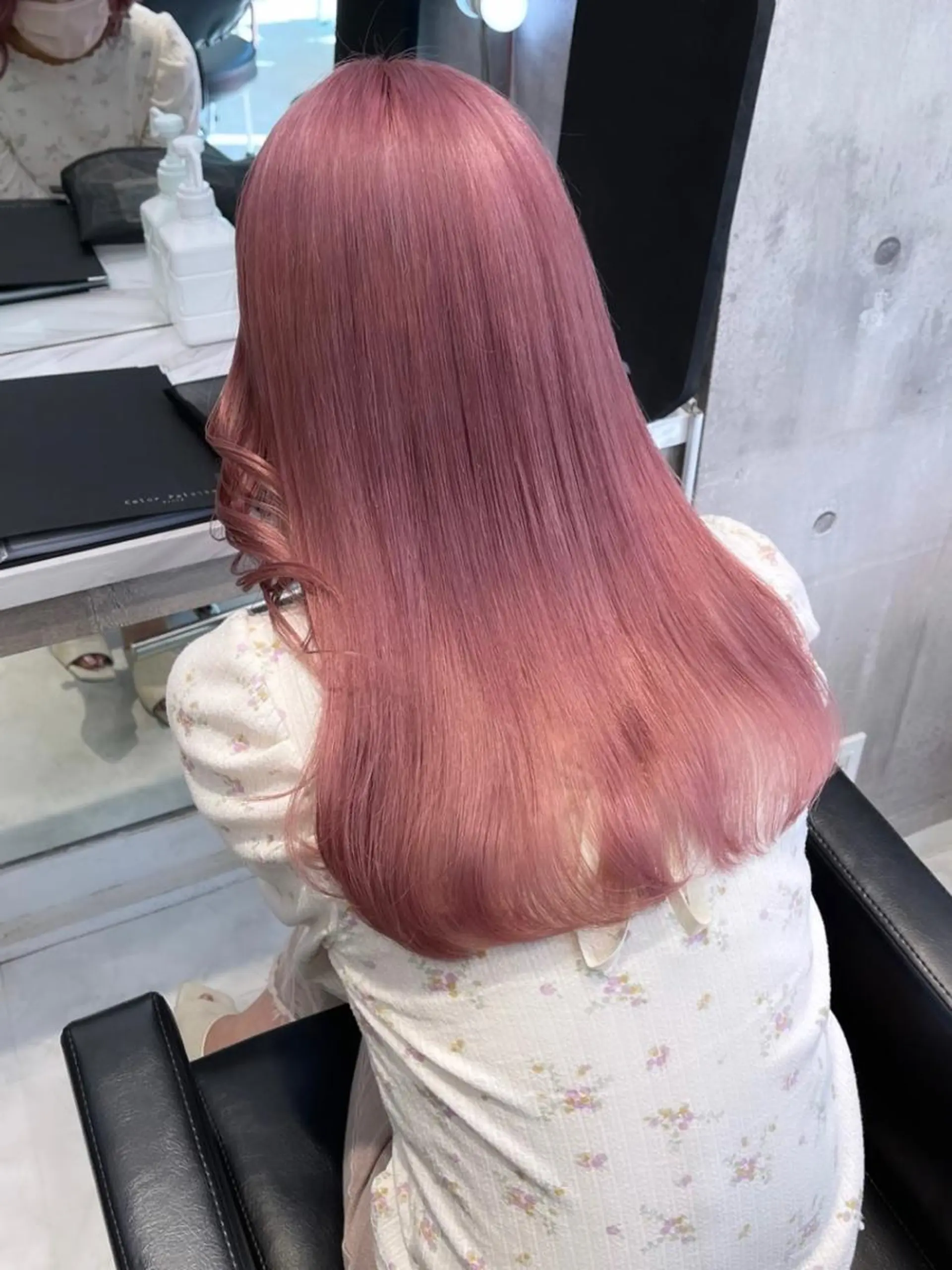 ロング カラー パーマ ヘアアレンジ メンズ キッズ ネイル マツエク・マツパ アイブロウ 🎀韓国レイヤー YURINA🎀のヘアスタイル