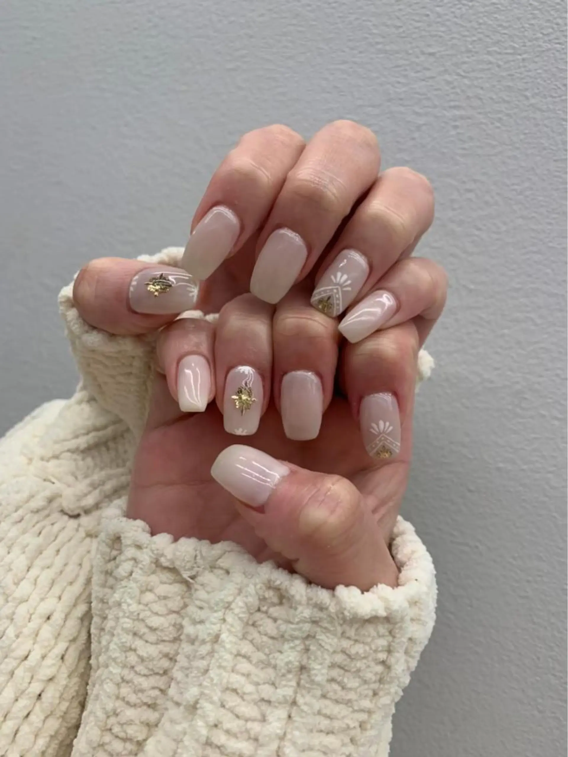 ネイル 韓国ネイル🤍 イワサキ　リコ🍒のヘアスタイル