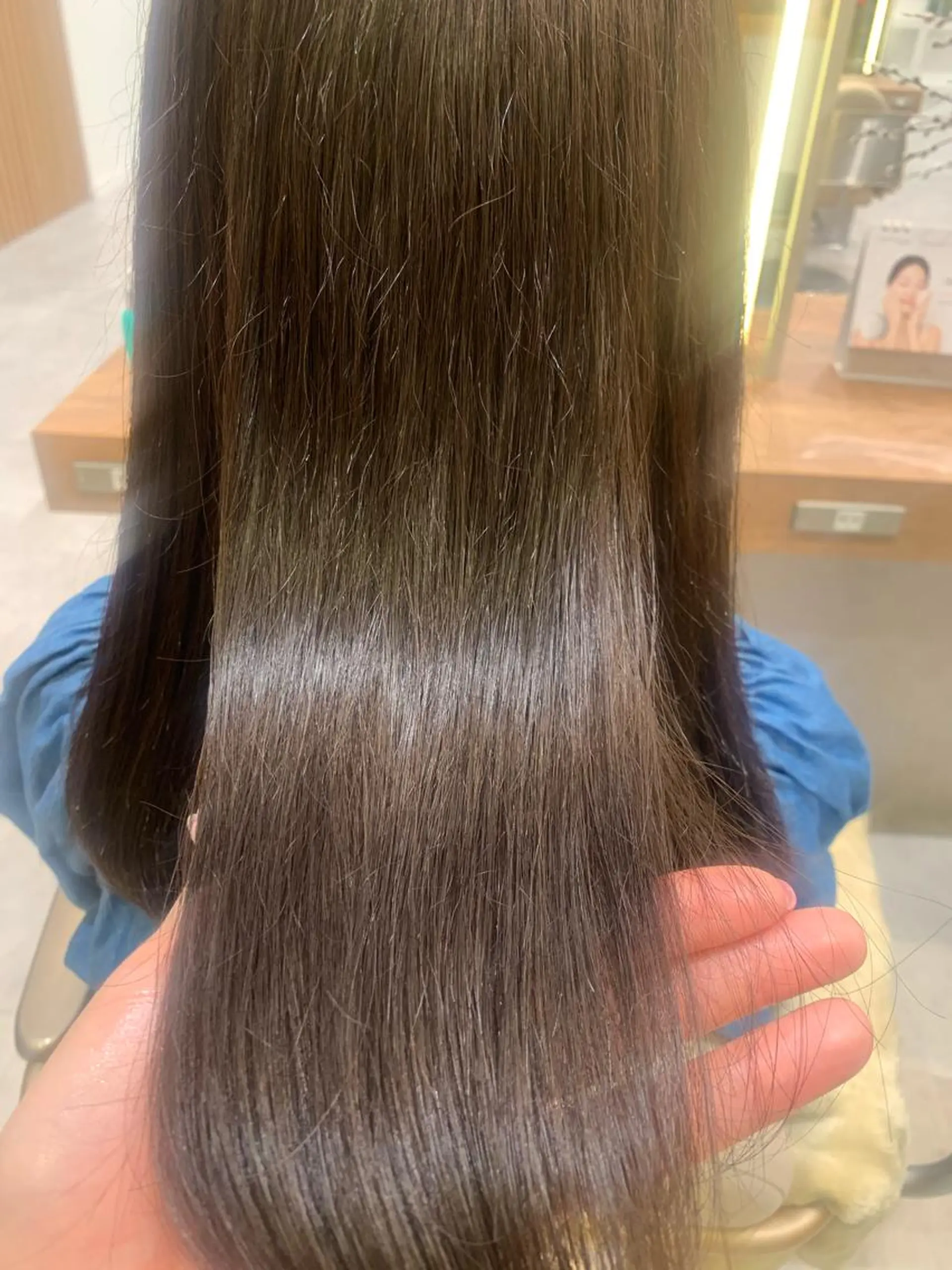 カラー カット ヘアカラー トリートメント ヘッドスパ 近 紗理奈のヘアスタイル