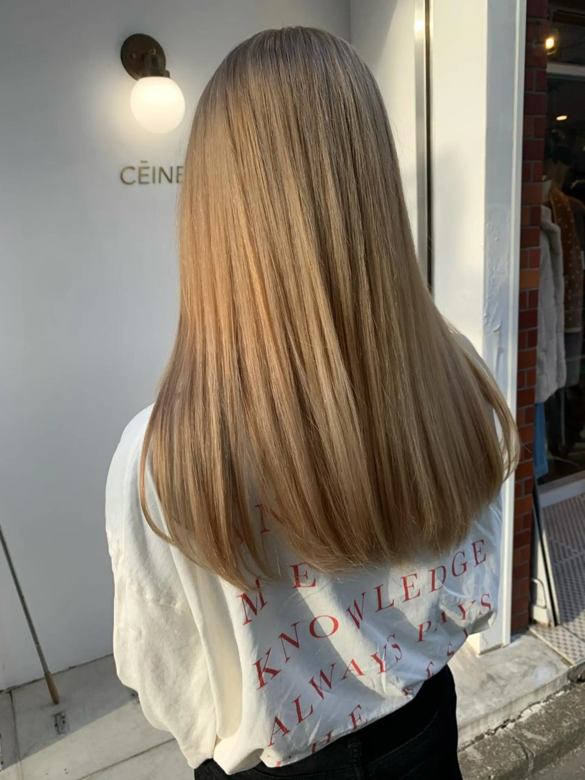 ロング カラー ベージュカラー ブリーチ ブロンド ブロンドベージュ 中目黒🌼 🌼ハナのヘアスタイル