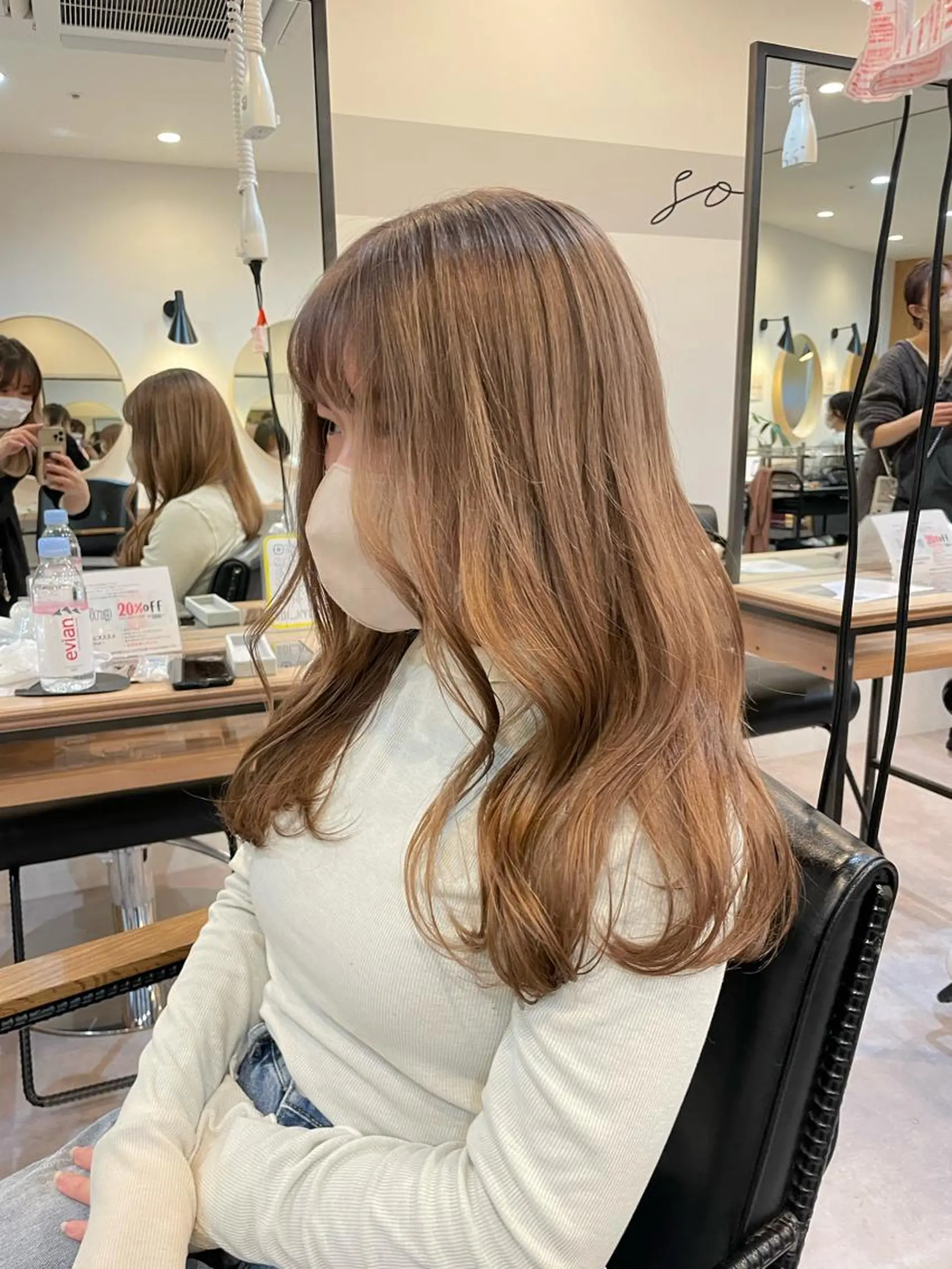 セミロング カラー akane .のヘアスタイル