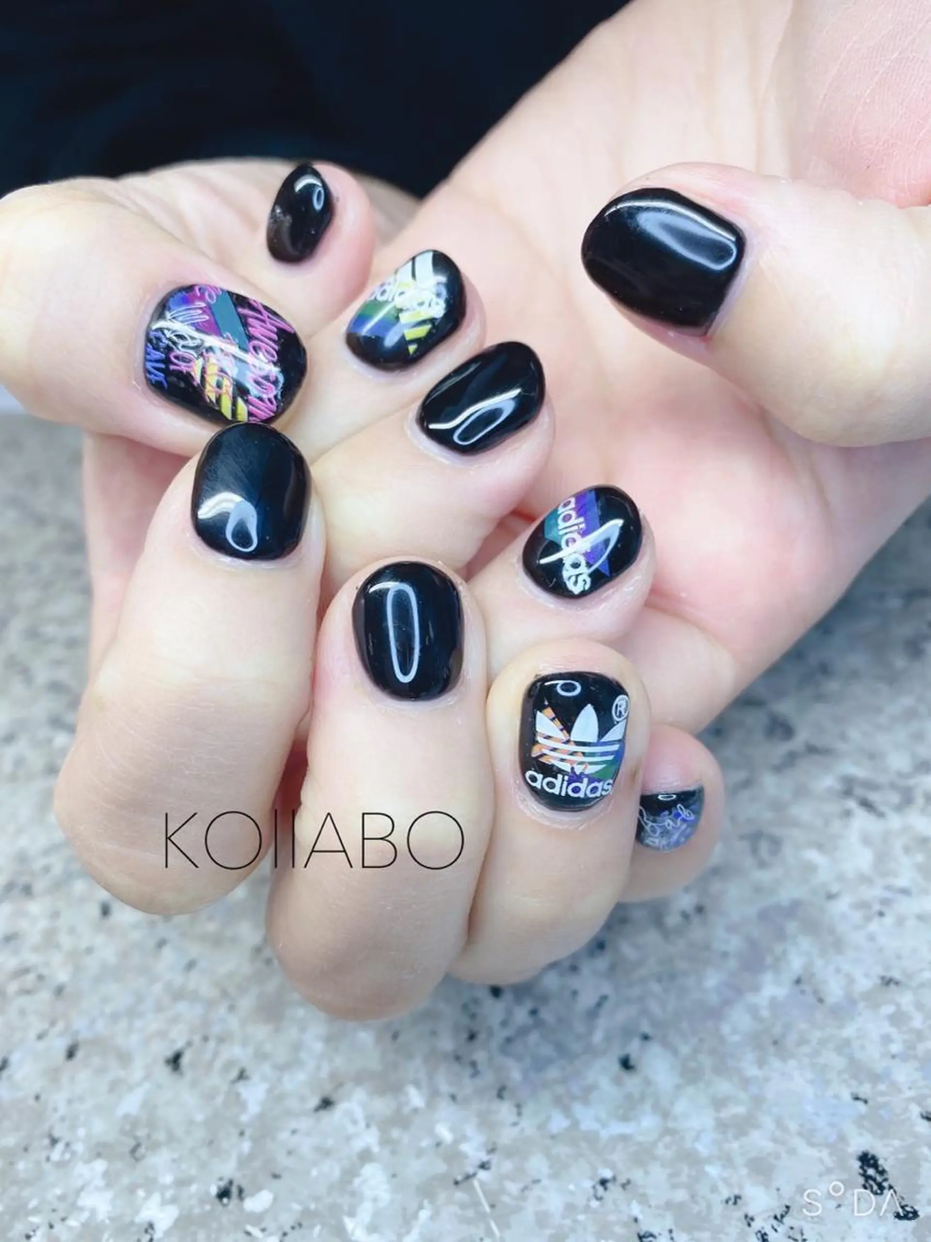 ネイル KOLLABO nailのネイルデザイン