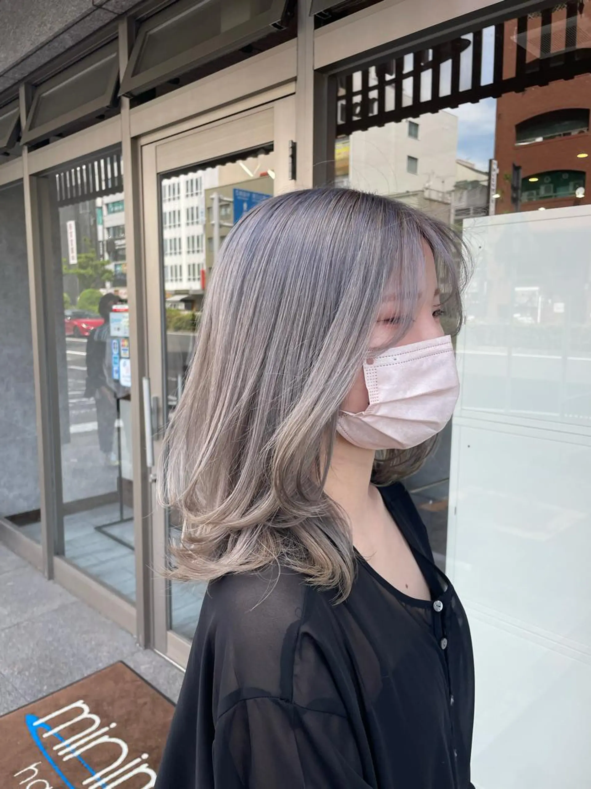 セミロング カラー ブリーチ 🫧ヒシダアキ taboo.i🫧のヘアスタイル