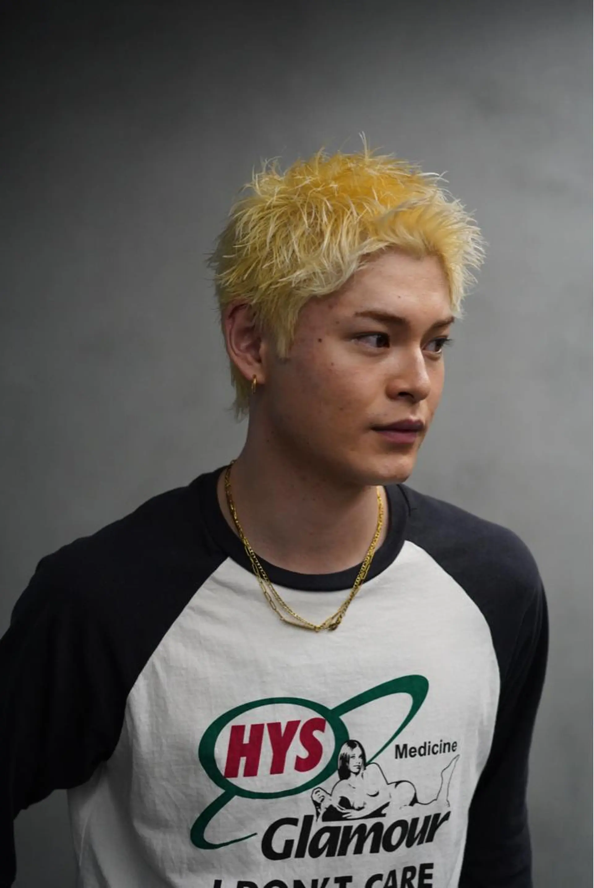 ショート カラー メンズ メンズブリーチ メンズパーマ 波巻きパーマ ブリーチ fifth リュウセイのヘアスタイル