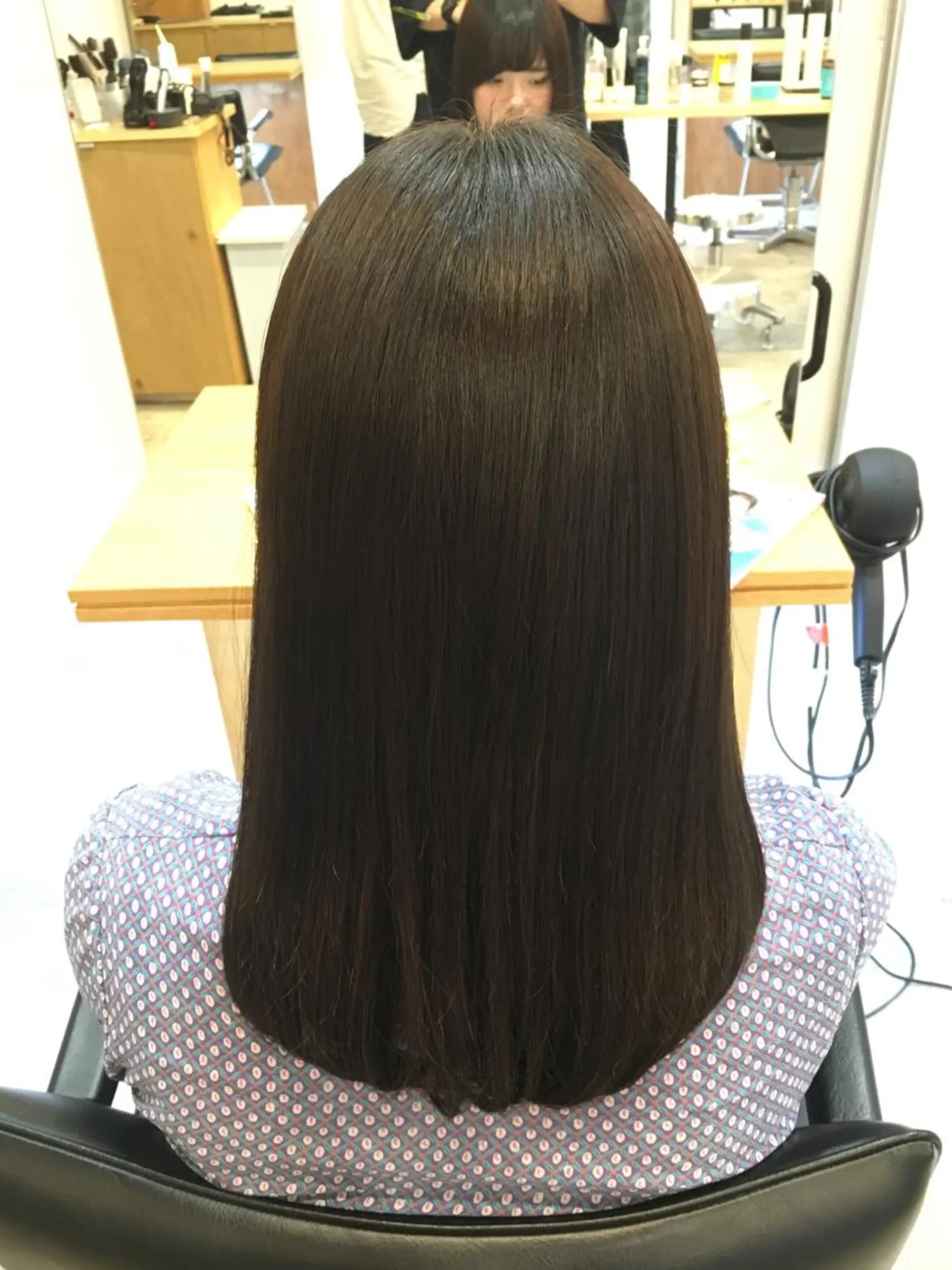 セミロング カラー メンズ眉毛ITSUK Iメンズ専門　新宿の眉毛・アイブロウイメージ