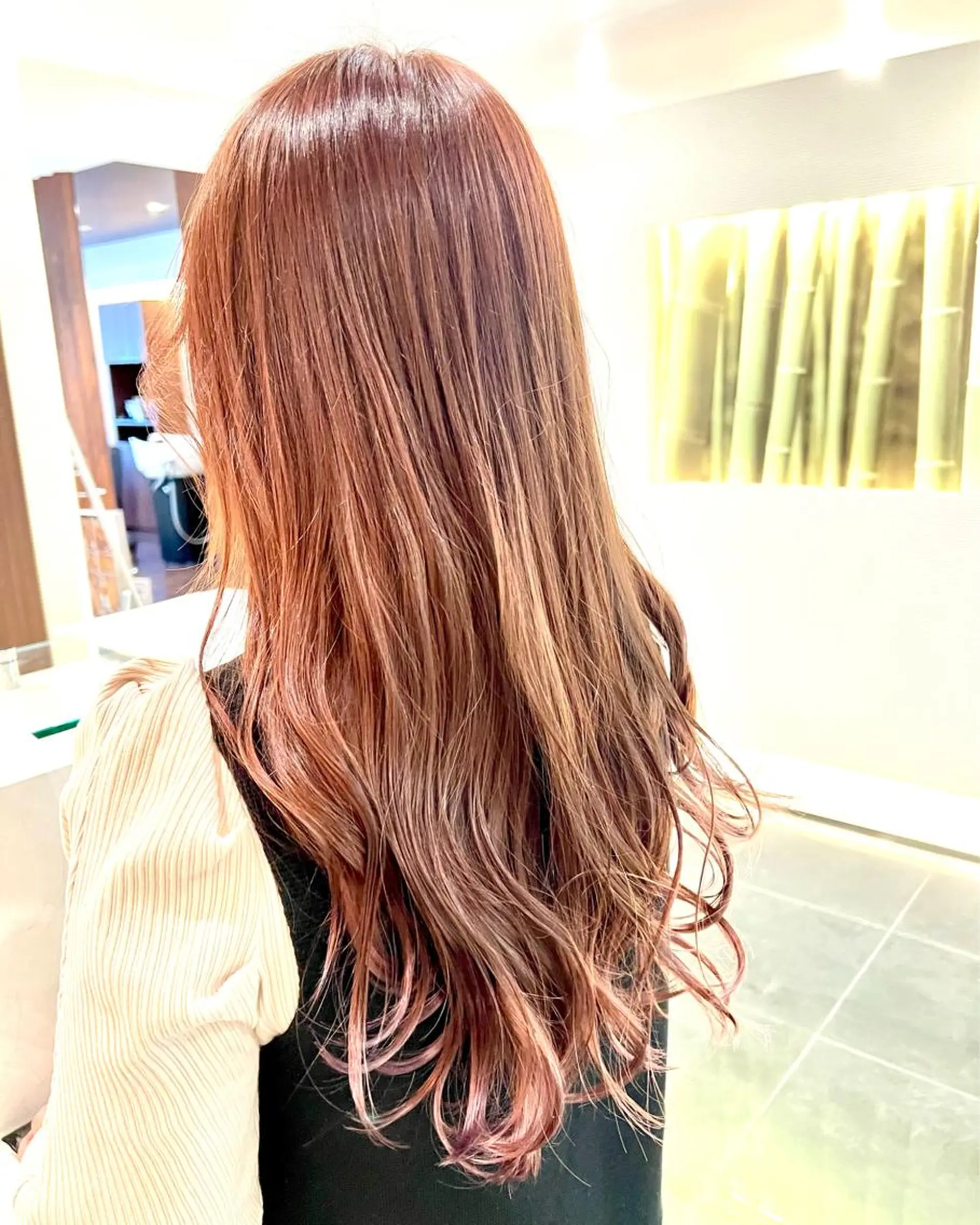 ロング チーフデザイナー 木部のヘアスタイル