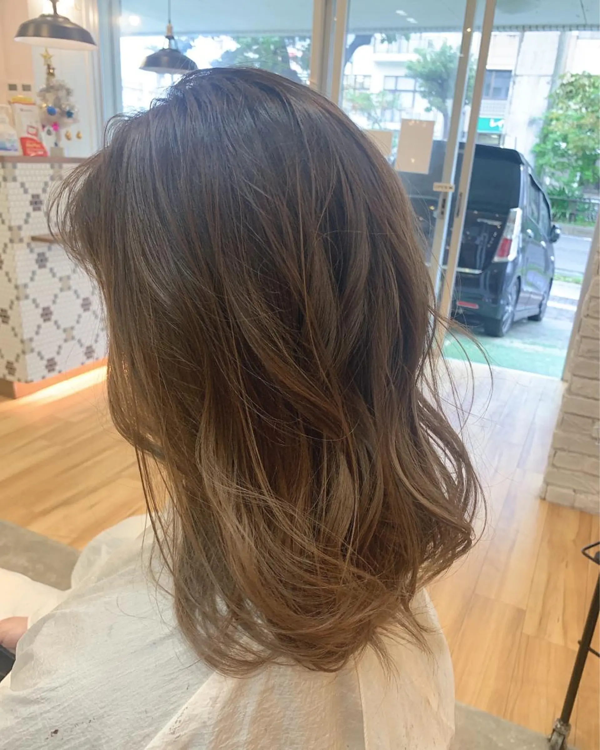ミディアム ヘアカラー トリートメント セシルヘアー小禄店 大城のヘアスタイル