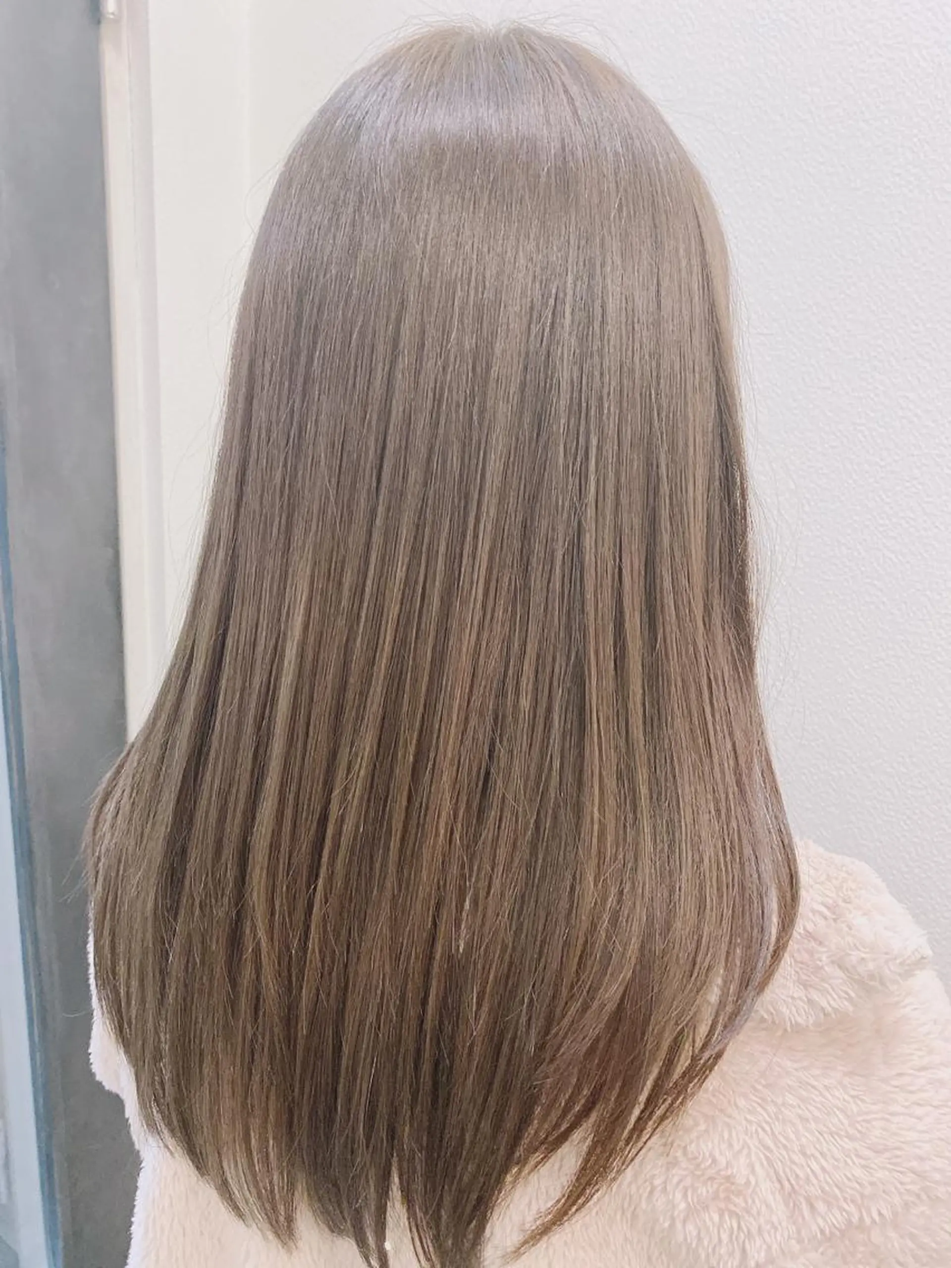 セミロング カラー カット トリートメント な つのヘアスタイル