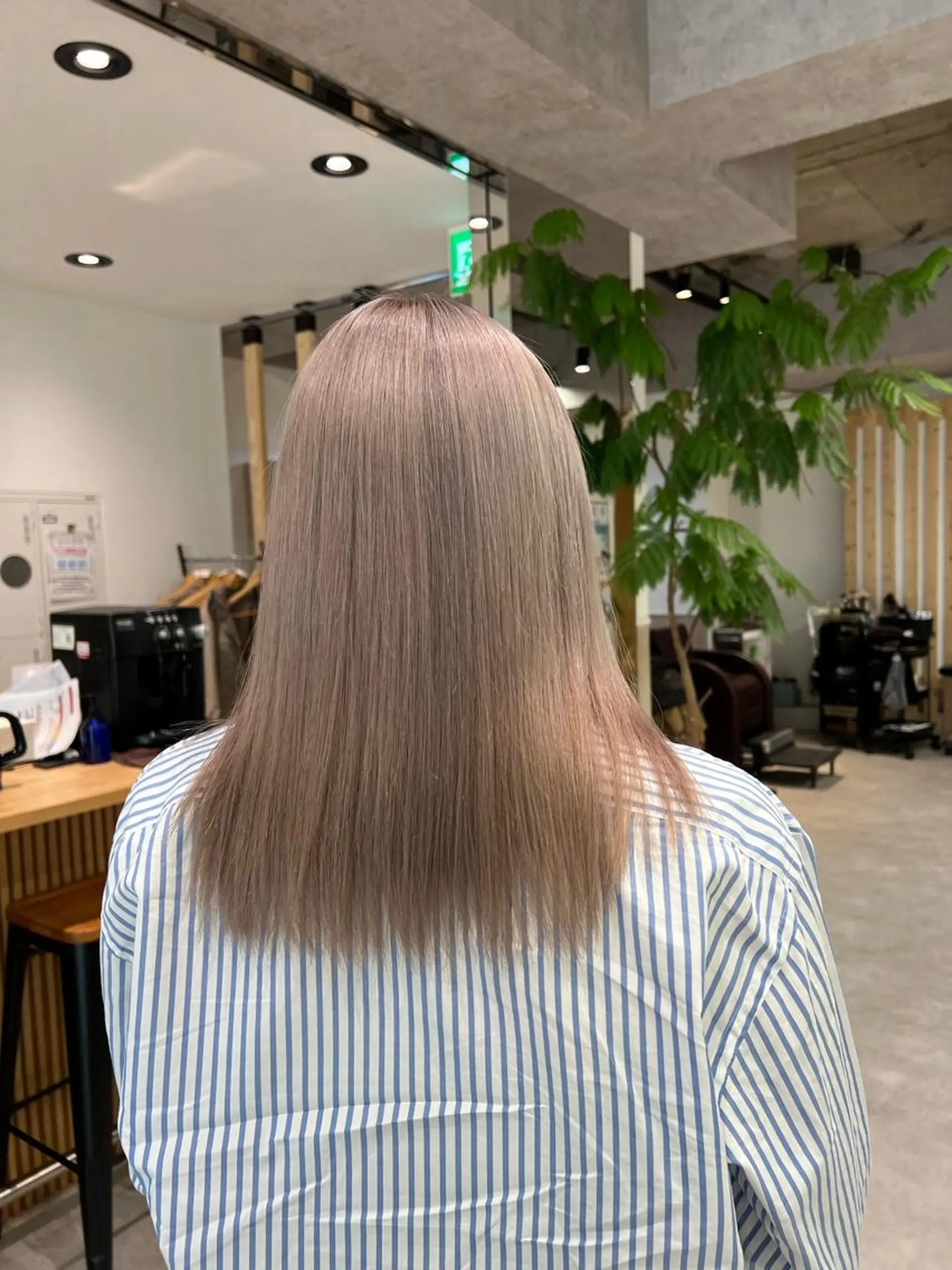 ミディアム カラー カット ヘアカラー トリートメント 🍀お悩み改善憧れの 美髪 小林風雅のヘアスタイル