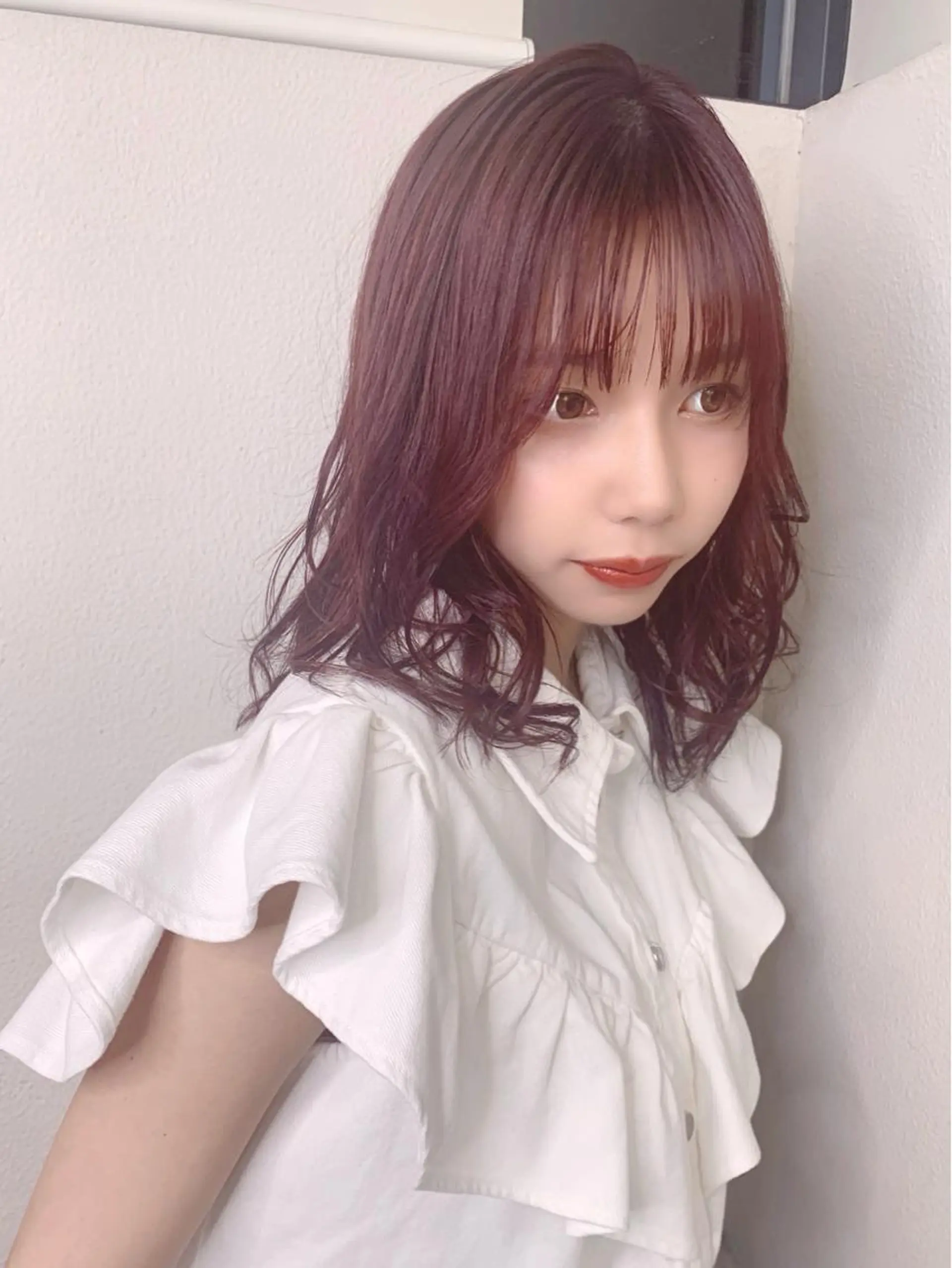 セミロング カラー ピンクカラー ヘアカラー 藤間 帆乃夏（とうまほのかのヘアスタイル