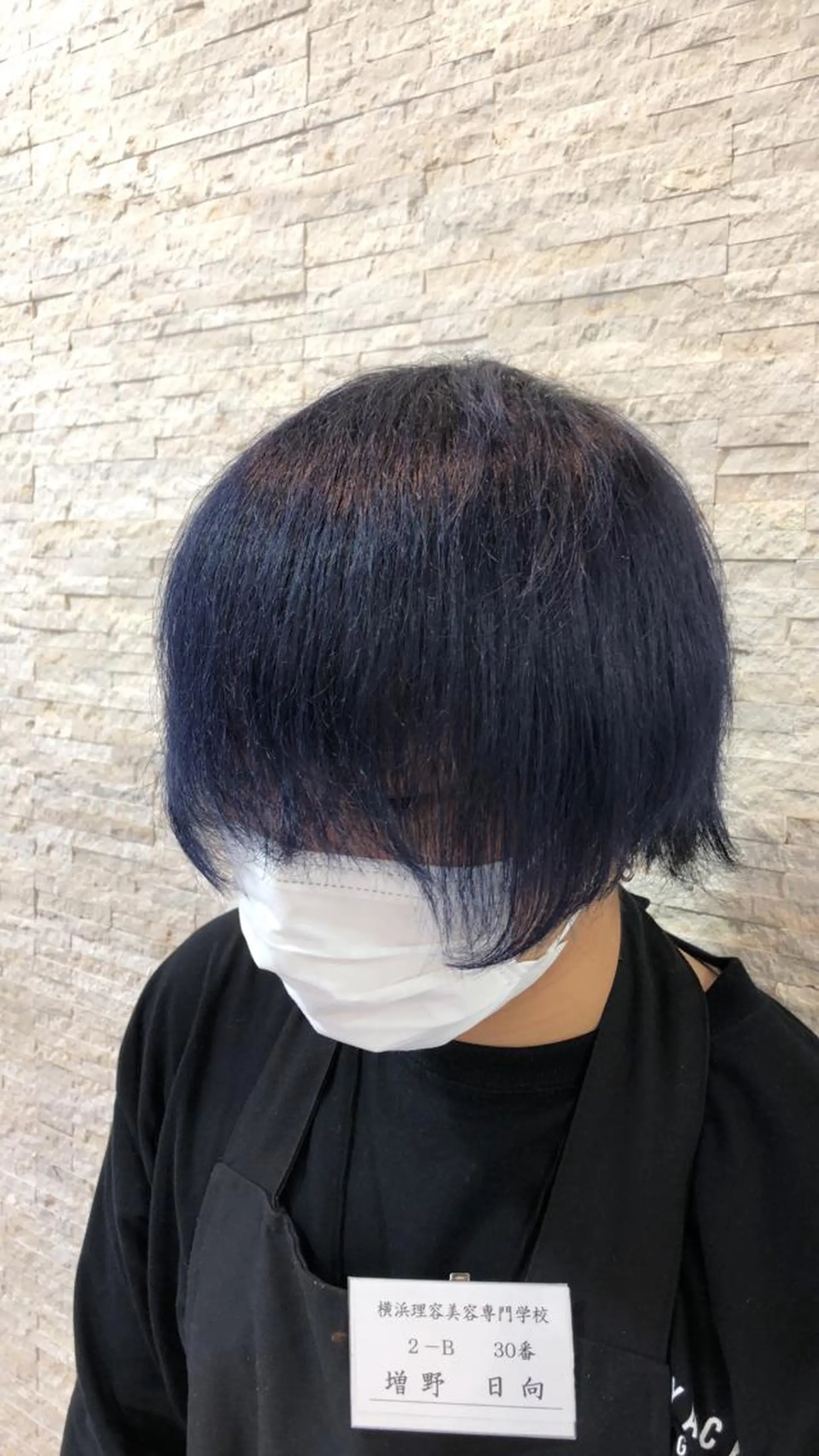 ショート カラー メンズ メンズブリーチ ブリーチ ブルーカラー ネイビーカラー カット ヘアカラー 韓国メンズヘア/ 毛流れヘア　須田龍世のヘアスタイル