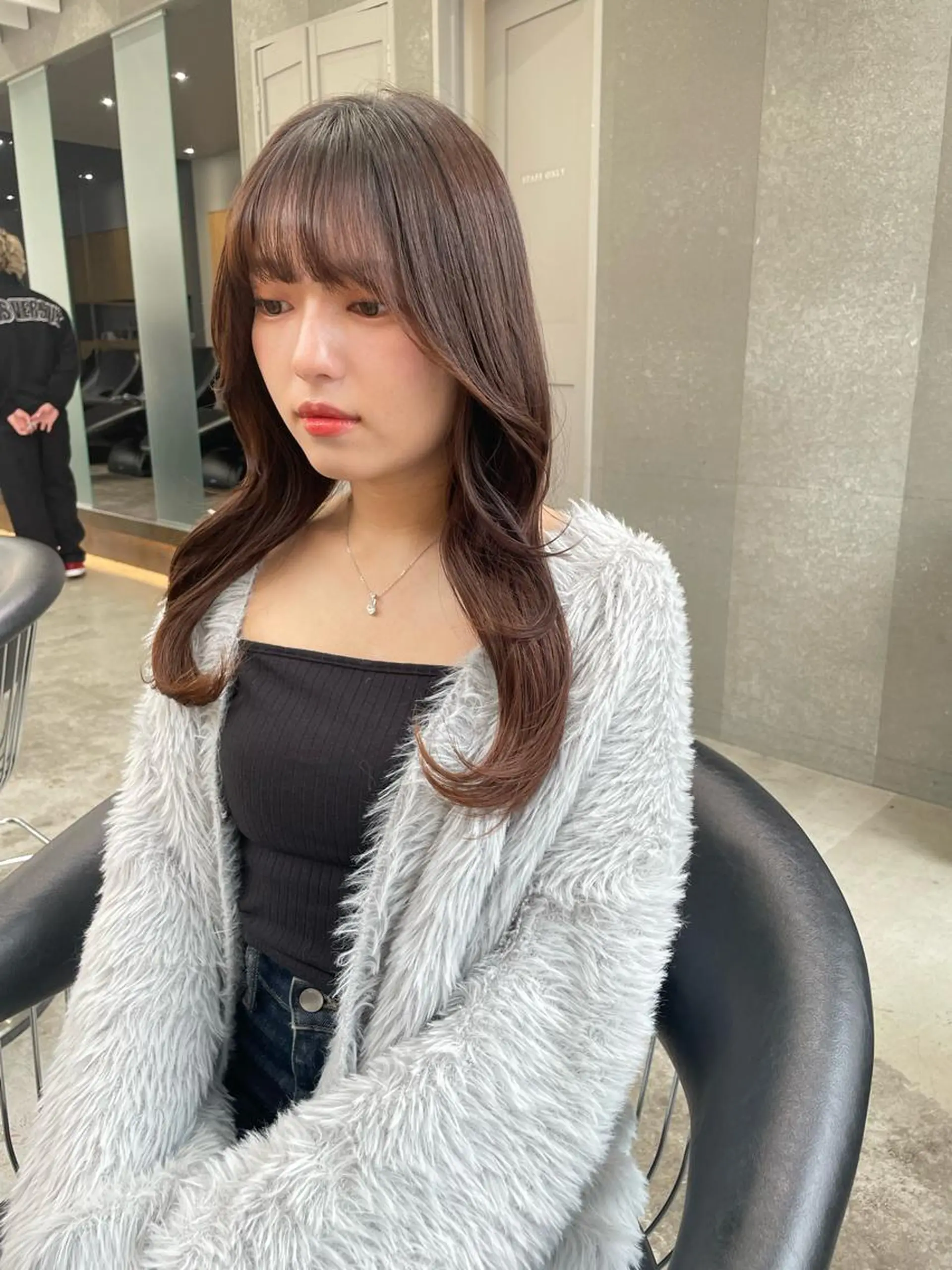 ロング 縮毛矯正　髪質改善 韓国風レイヤー　吉田のヘアスタイル