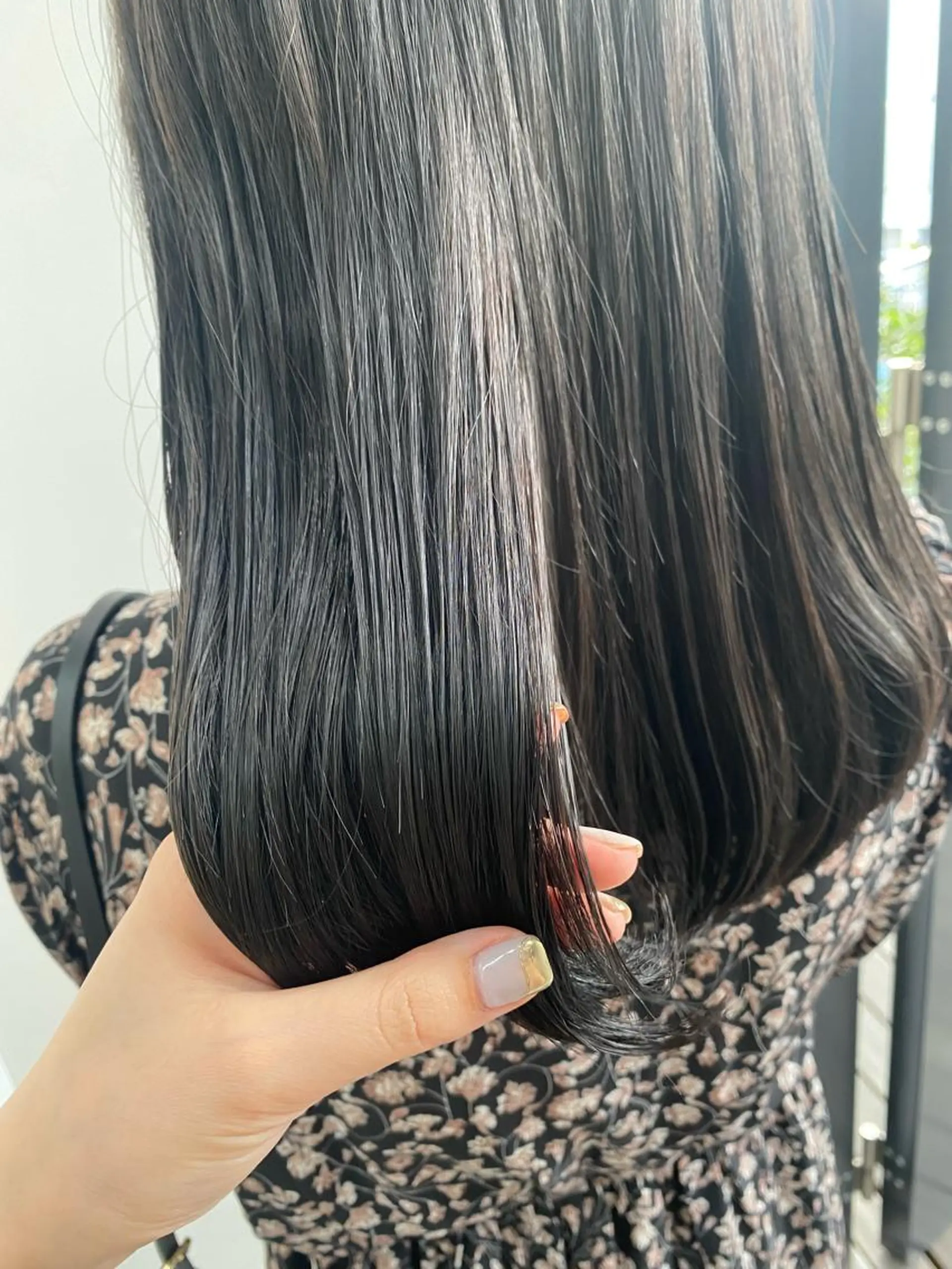 ミディアム カラー ヒラノホナミ 🫧透ける艶髪🫧のヘアスタイル