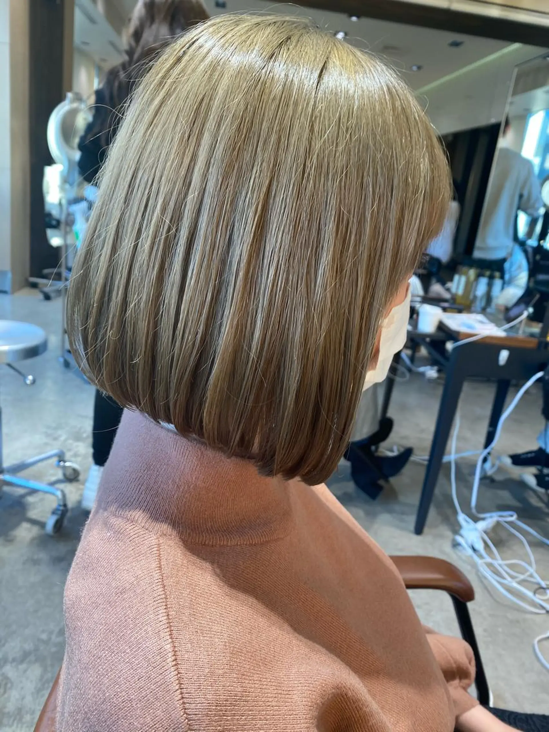 カラー ハイトーンカラー ボブ カット ヘアカラー トリートメント 顔まわりの神様✨ 透明感カラー藤嶋秀幸のヘアスタイル