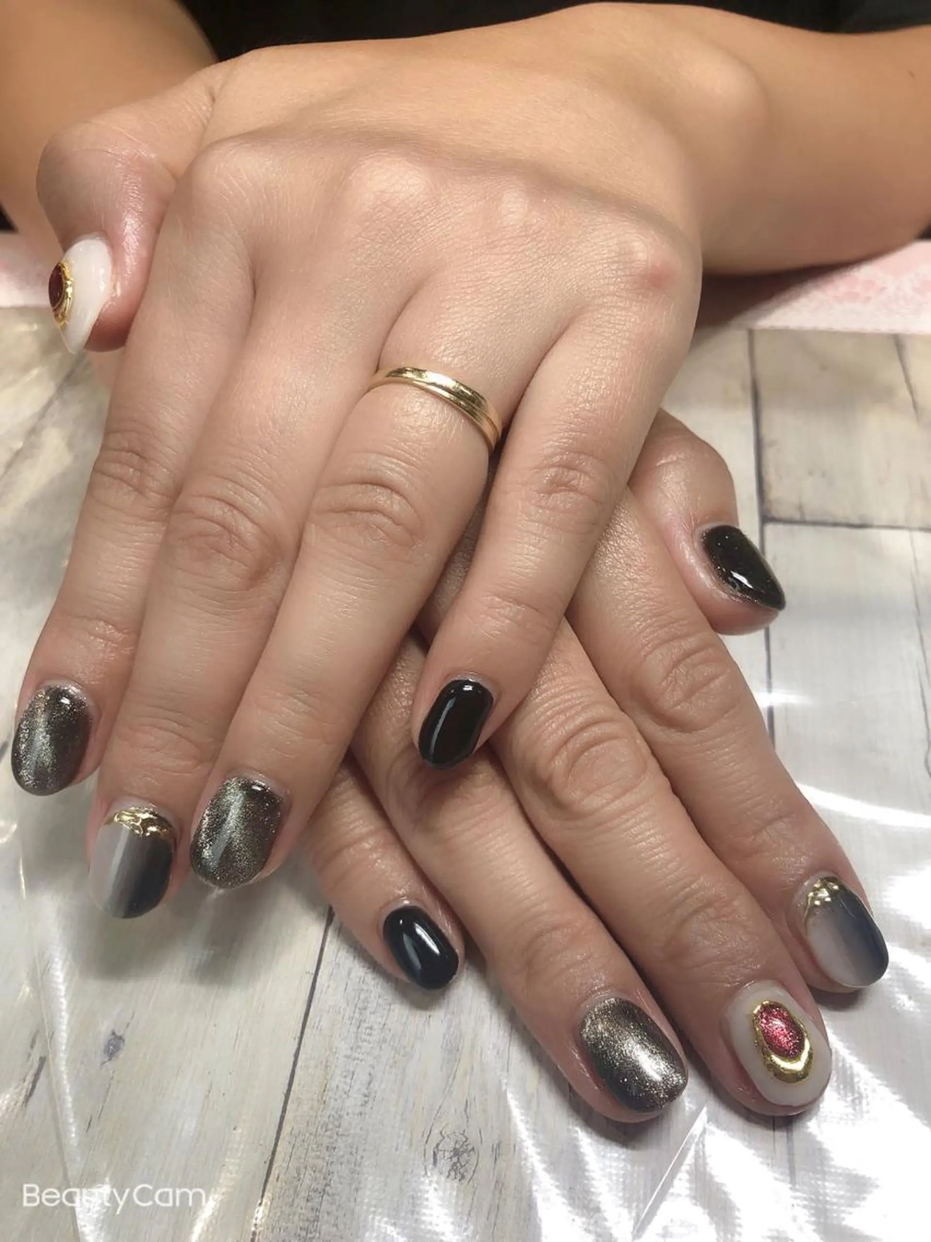 ネイル ✨アン ミユ✨のネイルデザイン