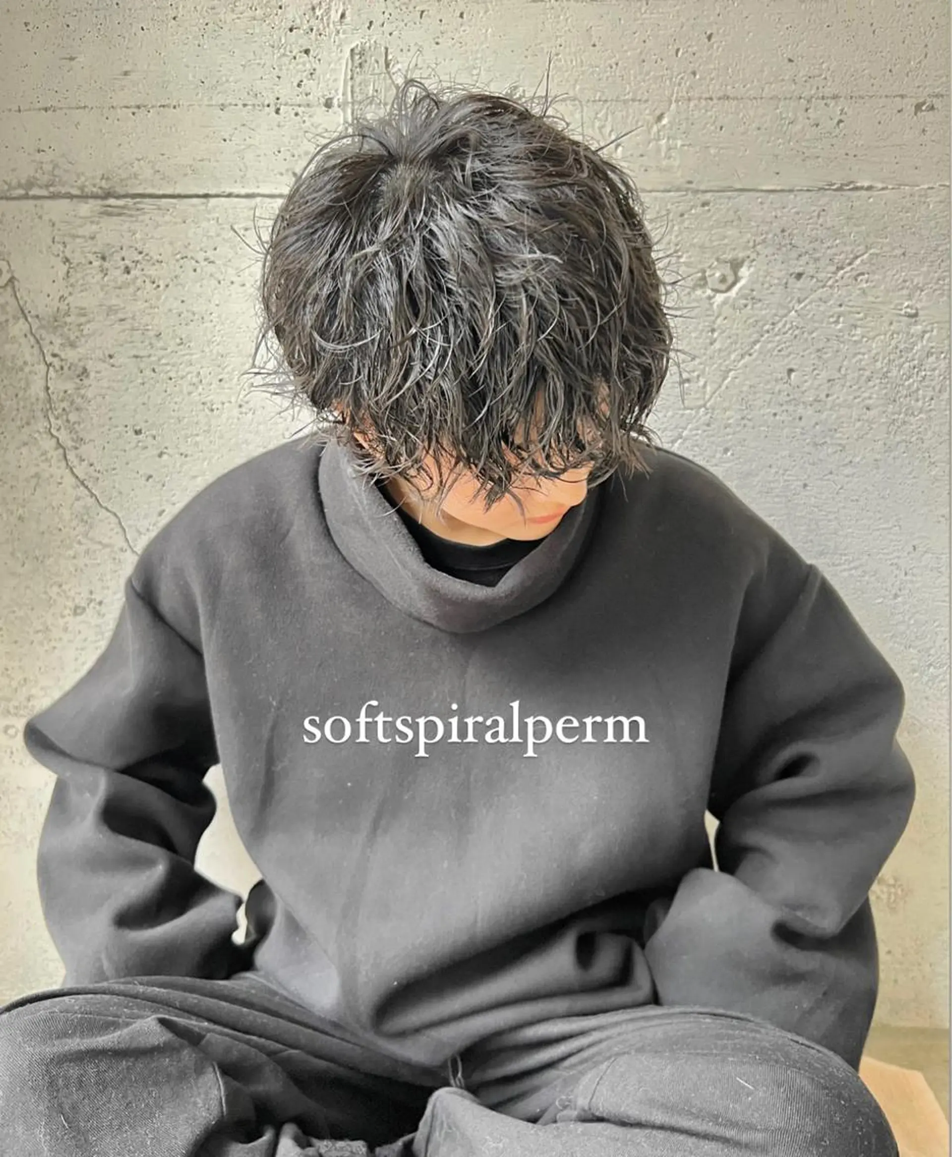 パーマ メンズ メンズパーマ スパイラルパーマ カット 縮毛矯正 メンズパーマ/フェ ザーパーマ/古川晴輝のヘアスタイル