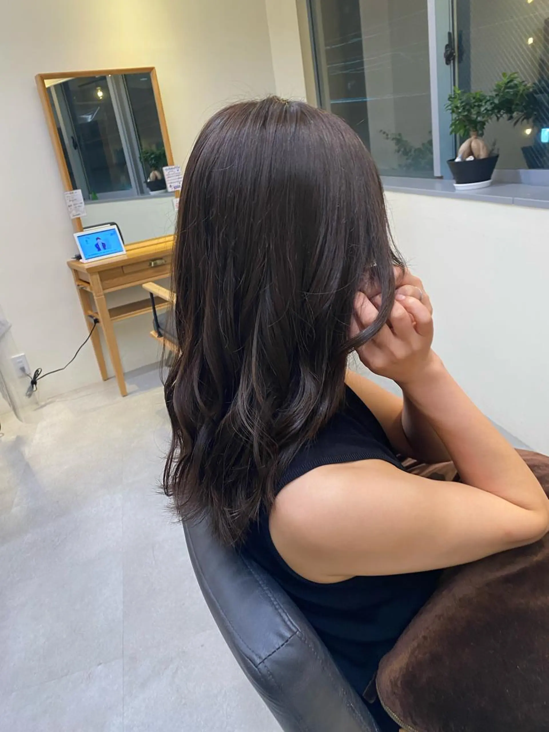 カラー カット ヘアカラー トリートメント 勝海 絢音のヘアスタイル