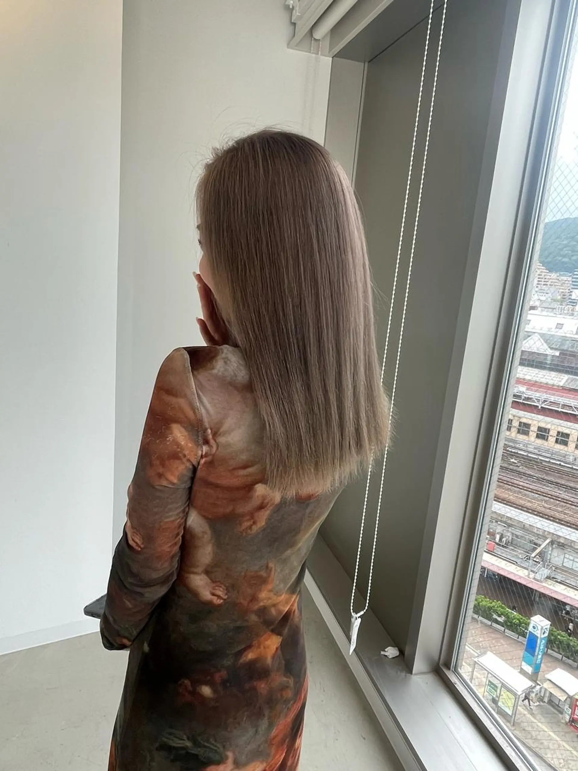 ロング カラー ヘアカラー トリートメント 店長　MANAMI ／ブリーチ／骨格ボブのヘアスタイル