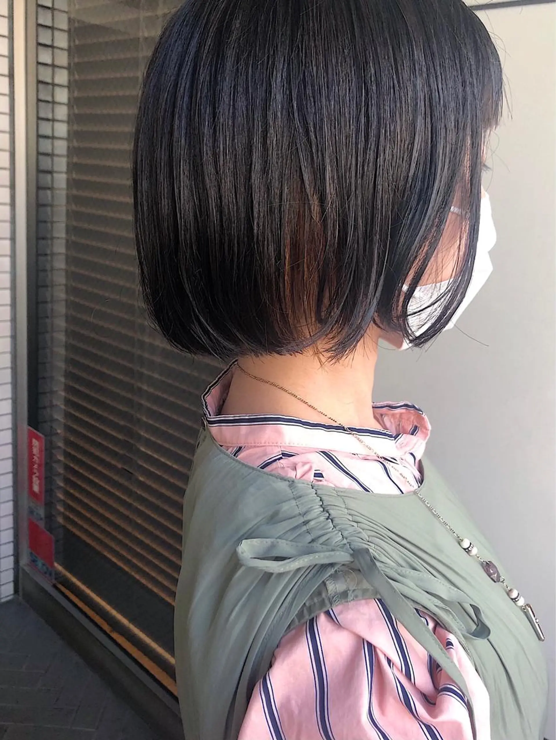 ショート カラー 長井 美佳のヘアスタイル