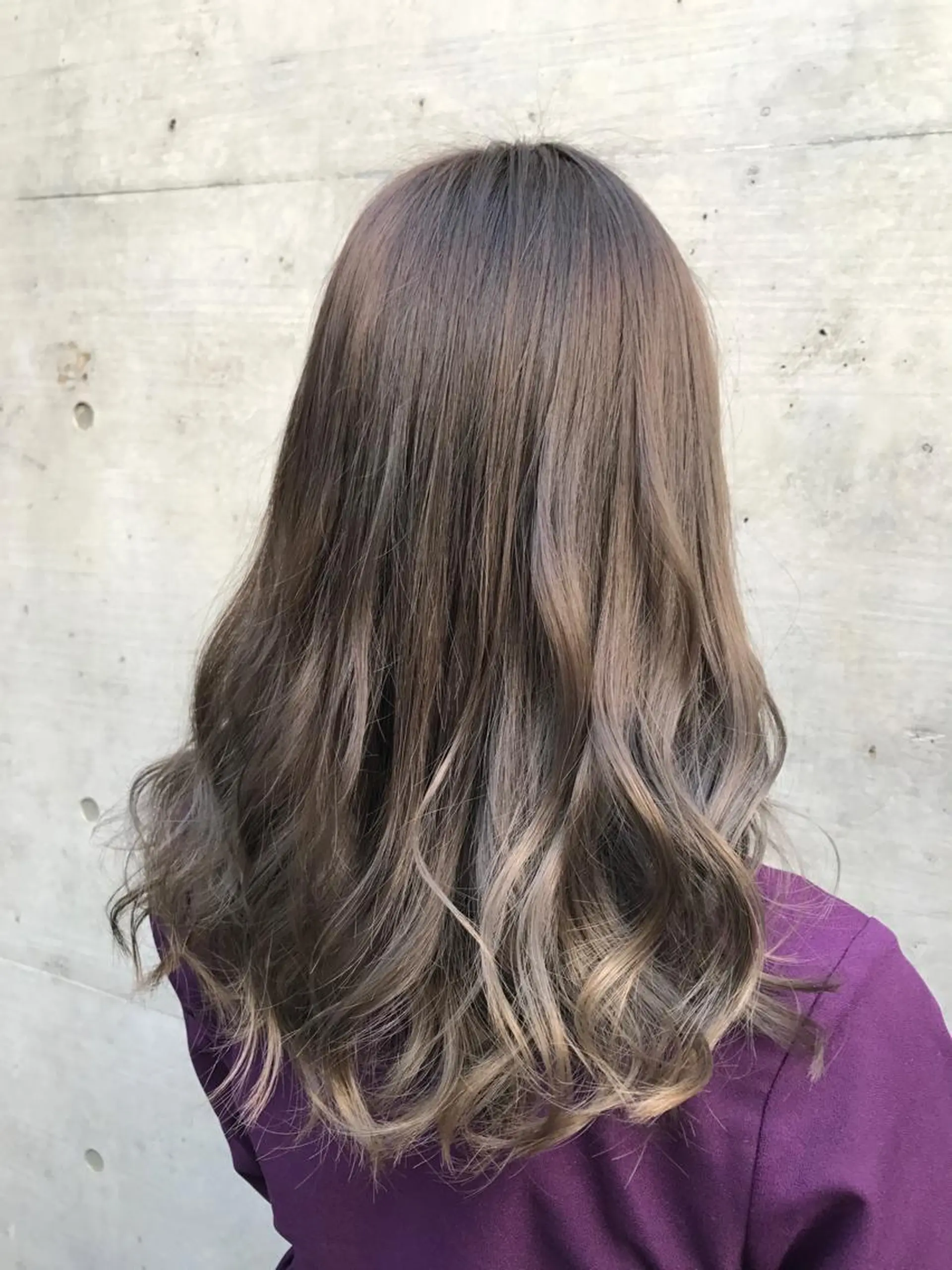 ロング カラー アッシュ ブリーチ 透明感カラー 外国人風カラー ミニモお気に入り数 No.1宍戸雄弥のヘアスタイル