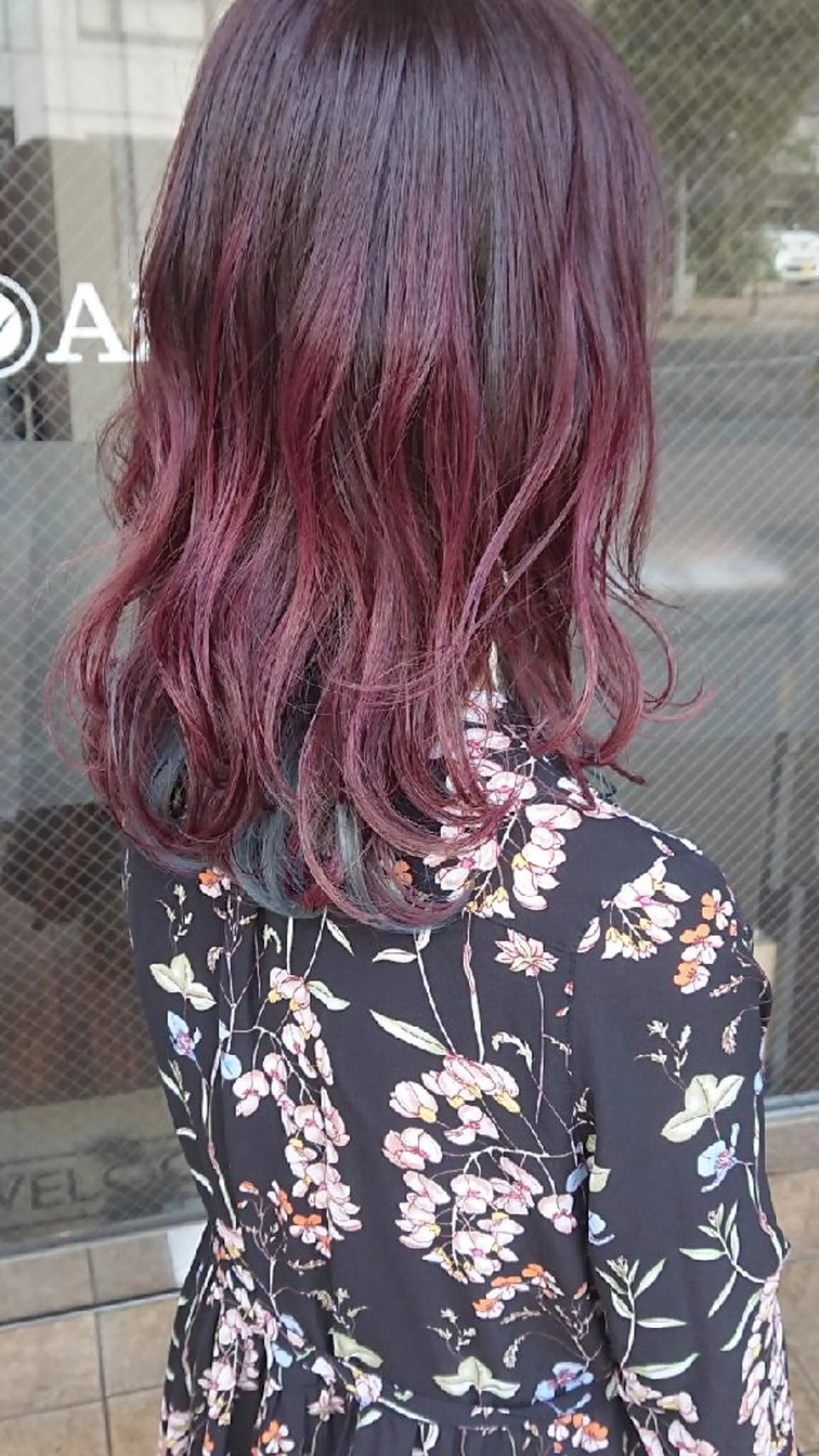 ミディアム カラー ヘアカラー トリートメント 美髪 カラーリストのヘアスタイル