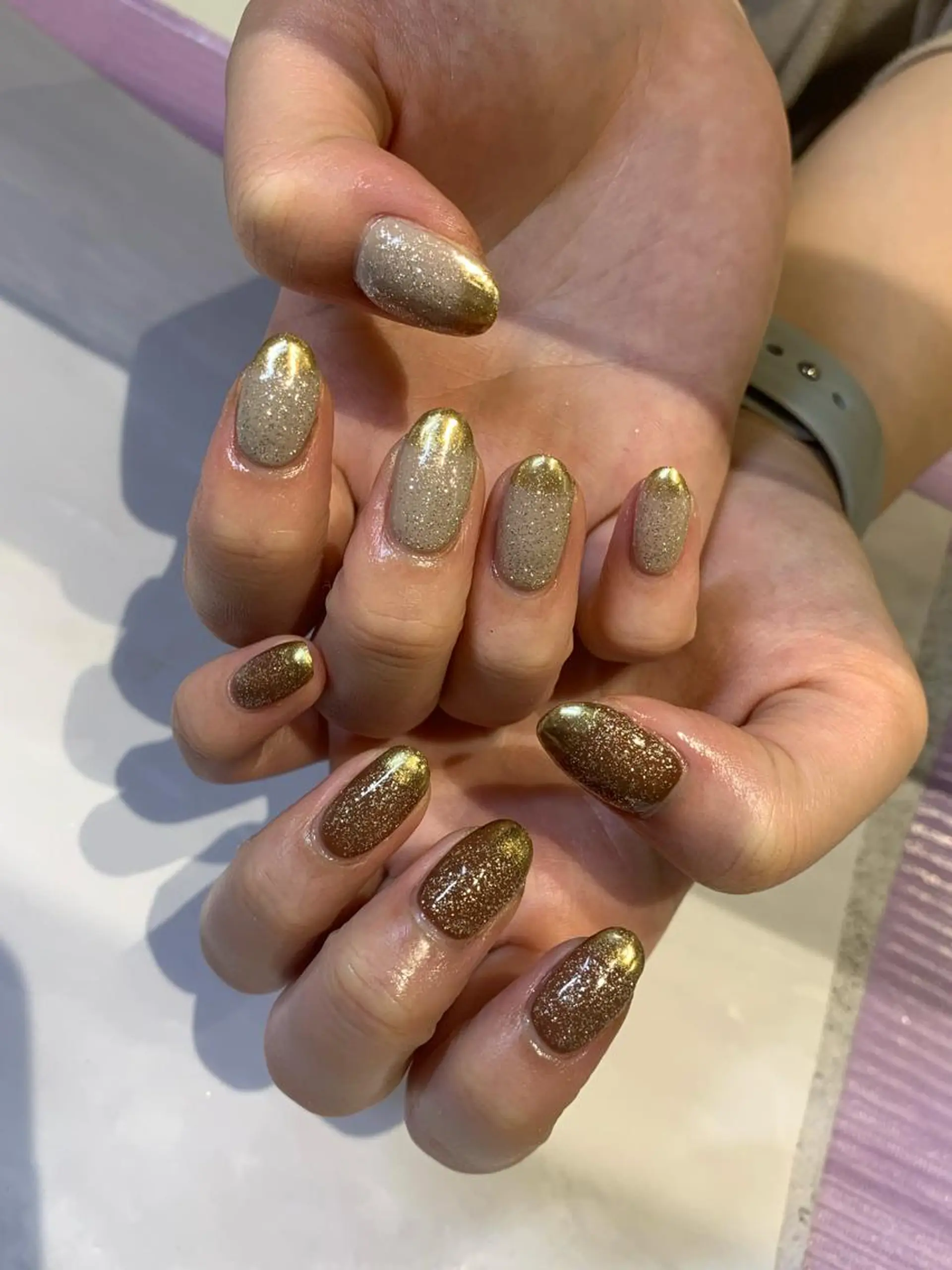 ネイル キラキラネイル マキノ ユイのネイルデザイン