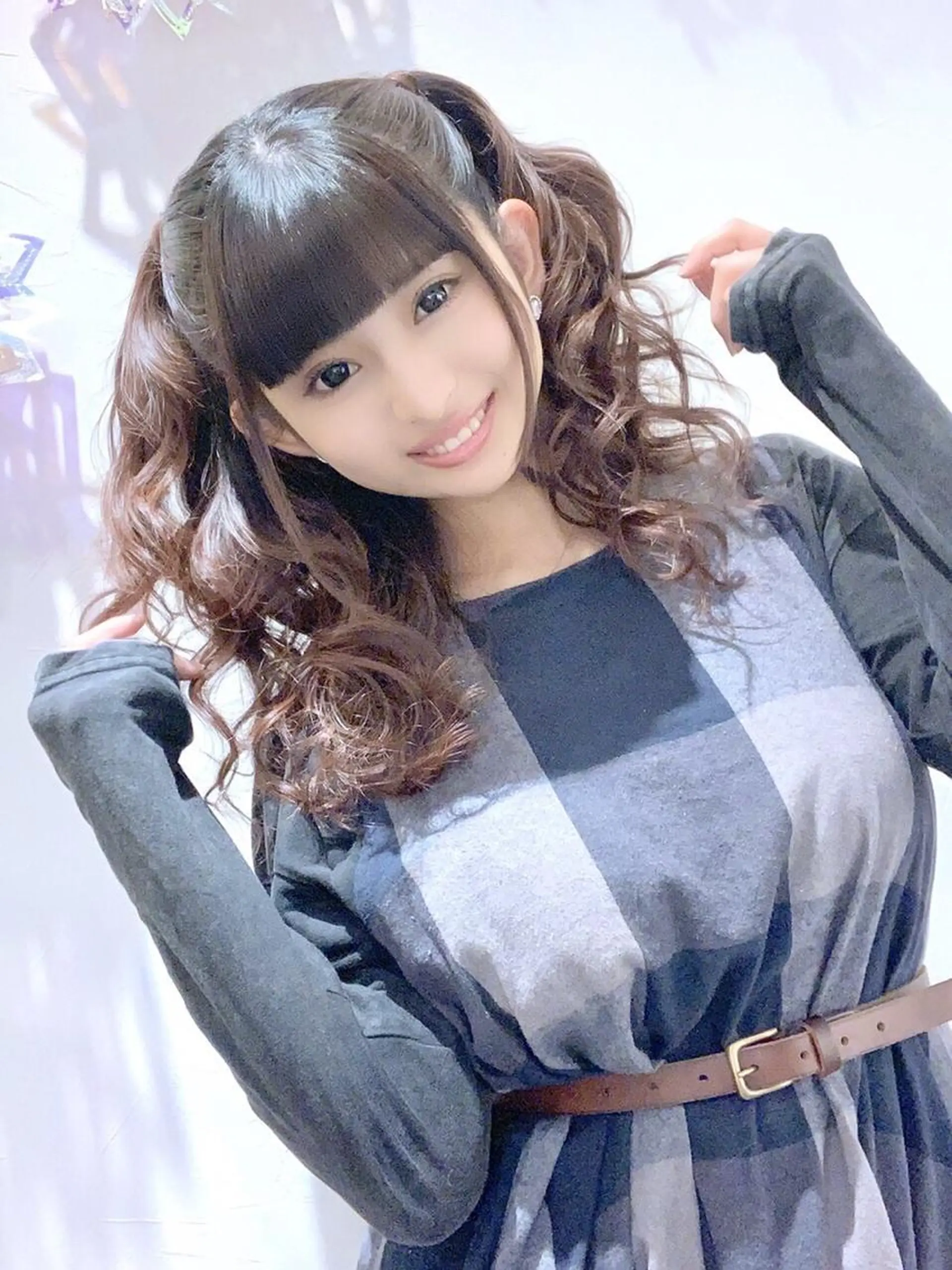 セミロング ヘアアレンジ ヘアメイク エンカレッジのヘアスタイル