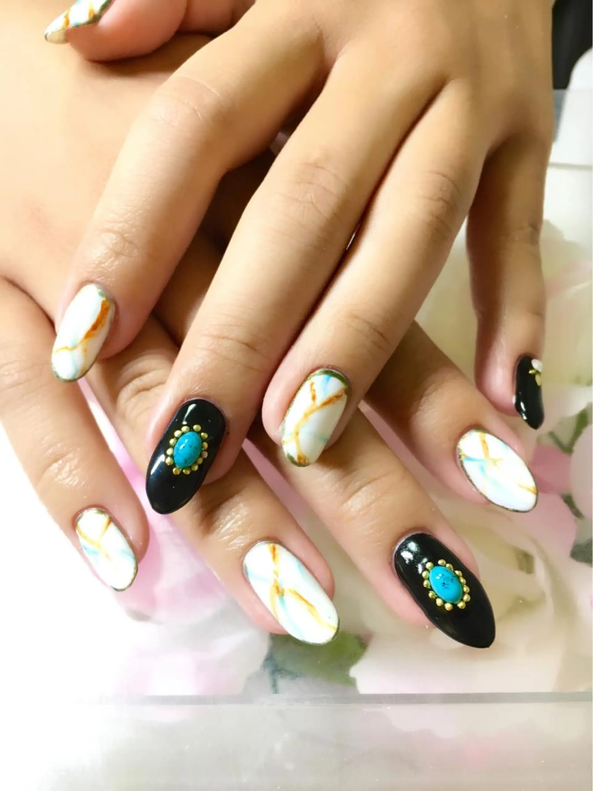 ネイル 持ち込み clover nailのネイルデザイン