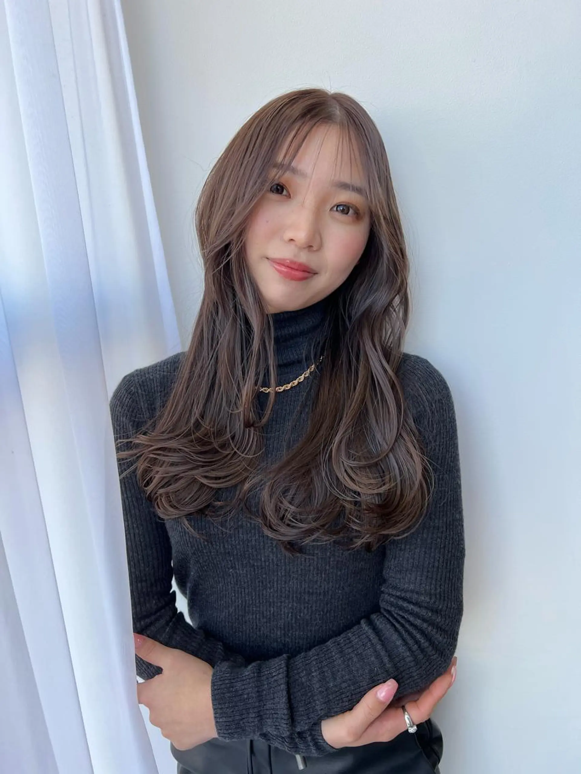 ミディアム ヘアカラー トリートメント ioe 岡本のヘアスタイル