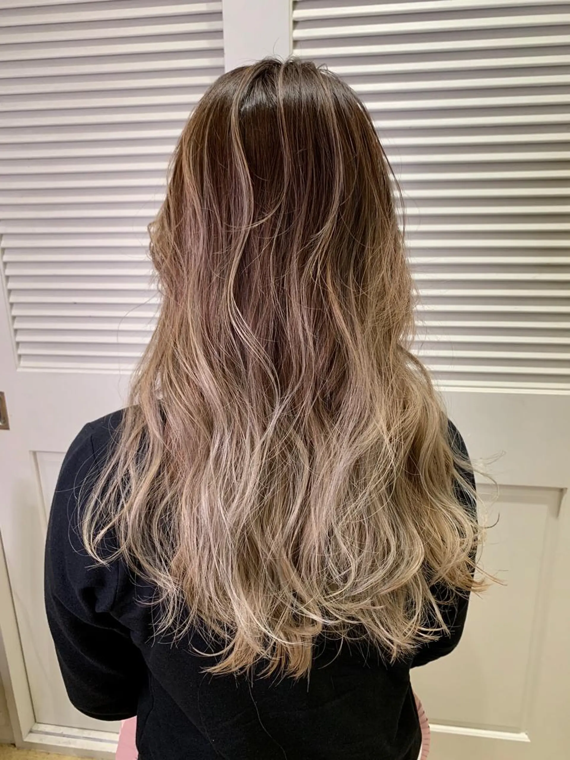 ロング レイヤーカット ヘアカラー トリートメント 渋谷ハイトーン/ デザインカラー阿部のヘアスタイル