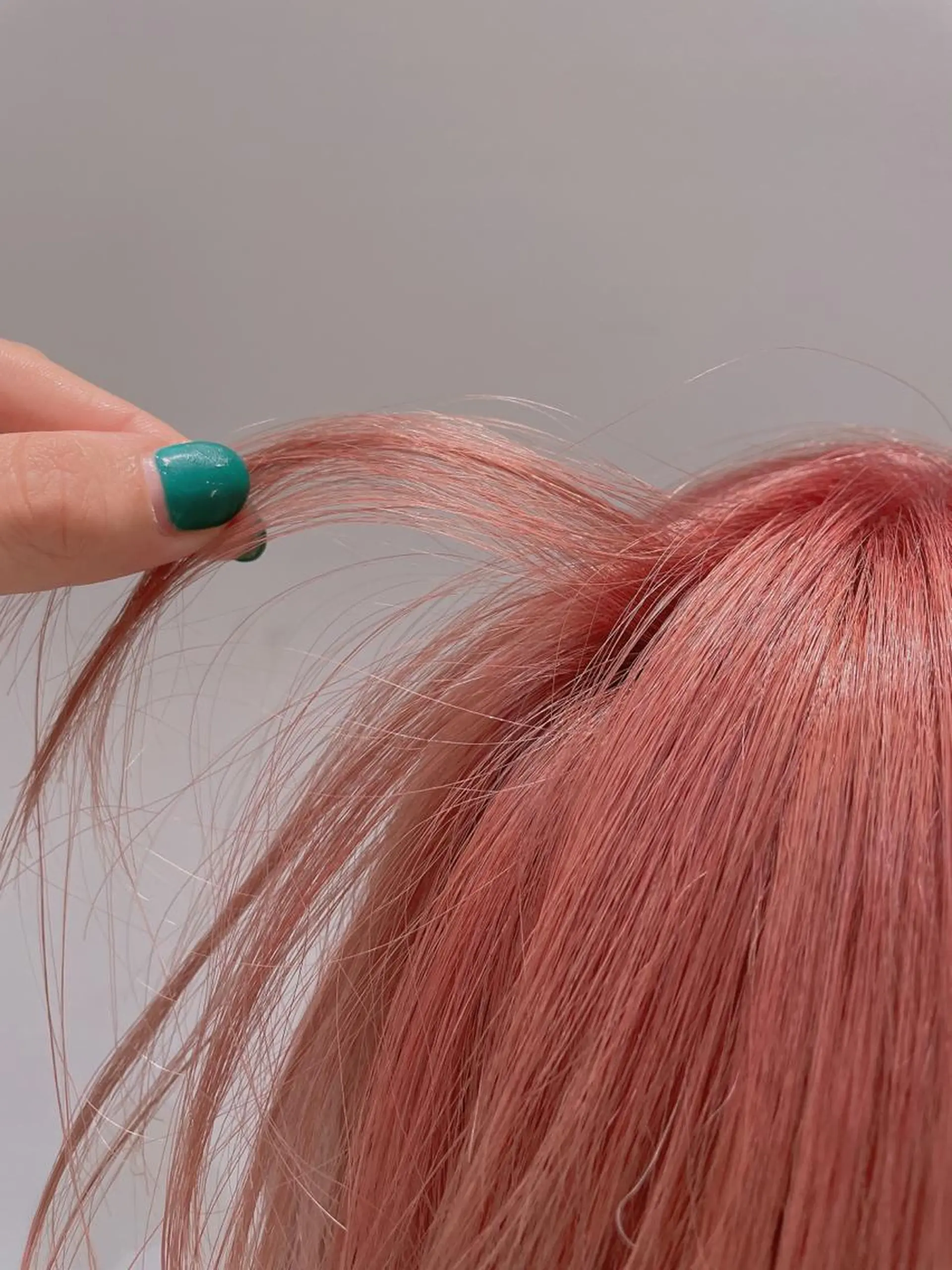 ミディアム カラー ブリーチ ピンクカラー カット ヘアカラー トリートメント 🦖鶴岡香純🦖 5/1から復帰しますのヘアスタイル