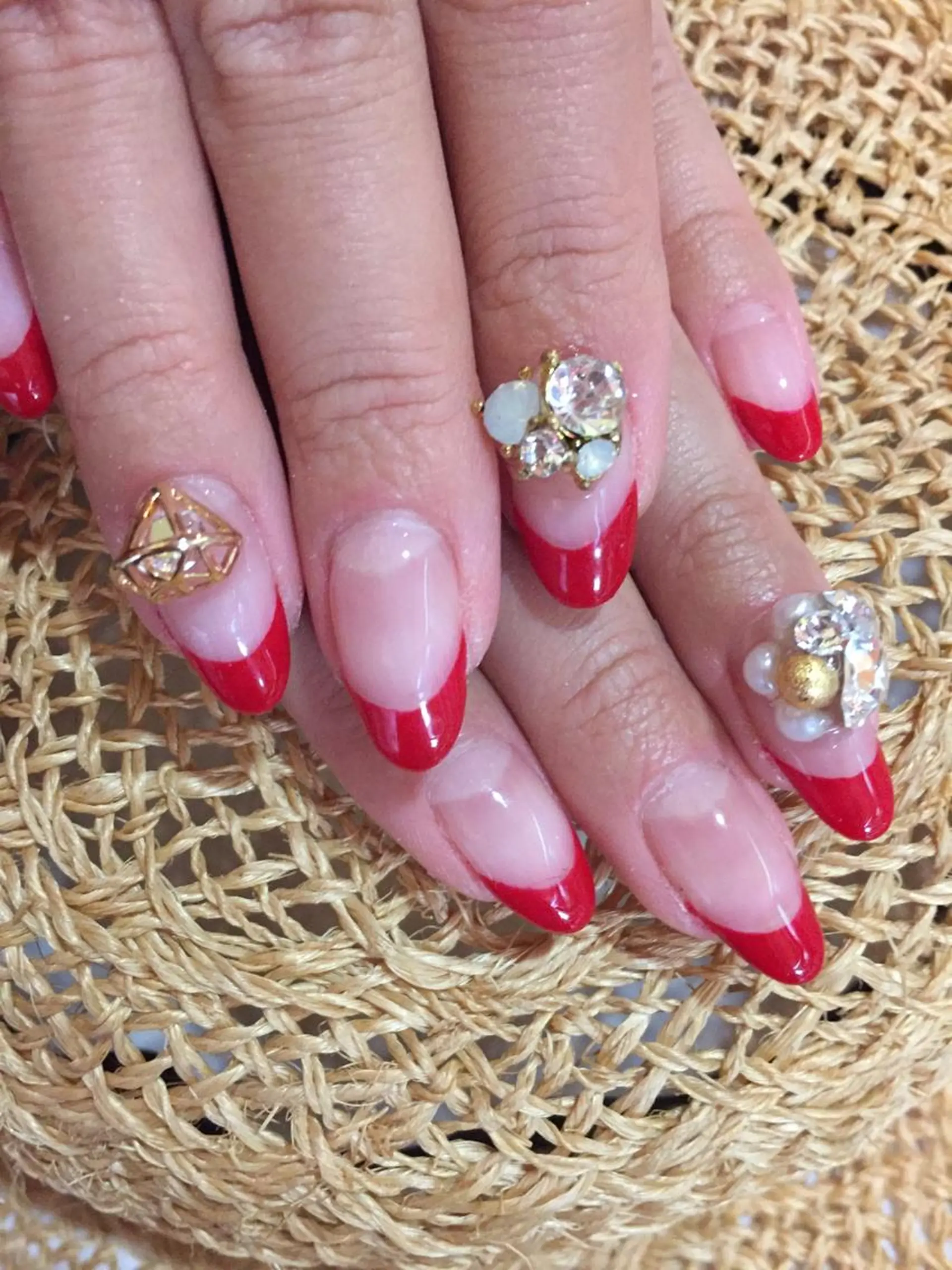 ネイル フレンチネイル 赤色 パラジェル取扱サロン rosa nailのネイルデザイン