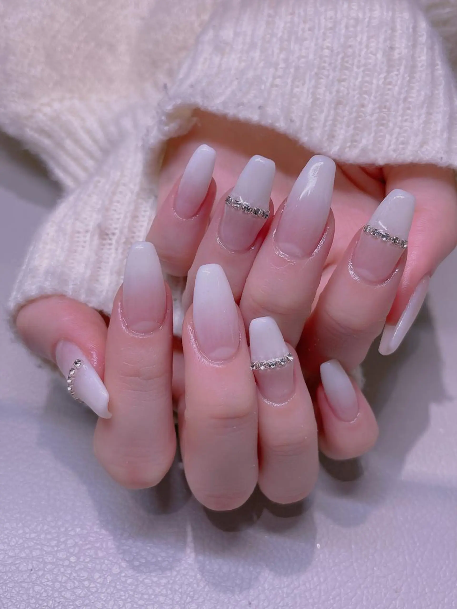 ネイル ストーンネイル 美爪パラジェル導入店 Sunnilyのネイルデザイン