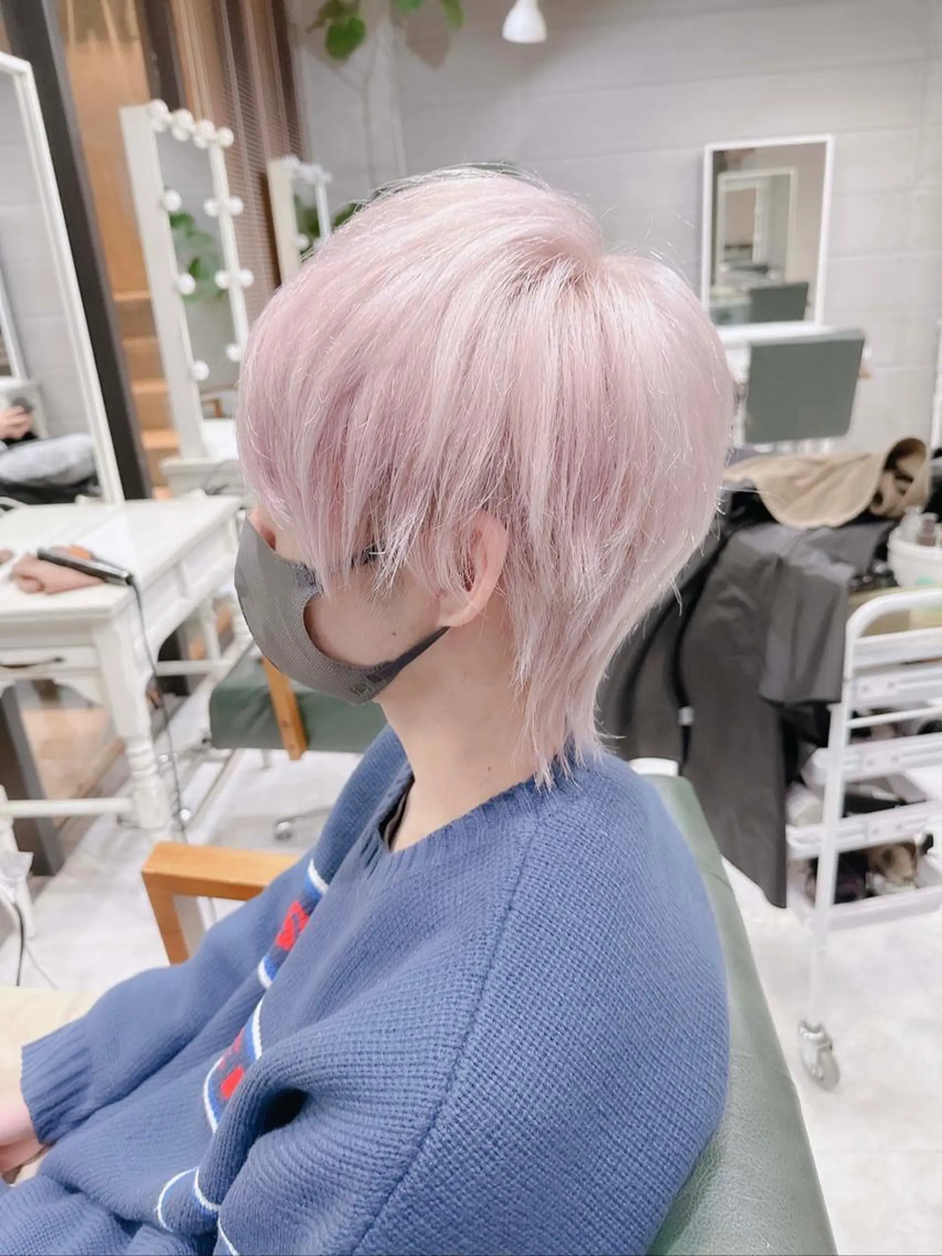 カラー メンズ メンズブリーチ メンズハイトーン メンズウルフカット ブリーチ ダブルカラー DAYS Men’sのヘアスタイル