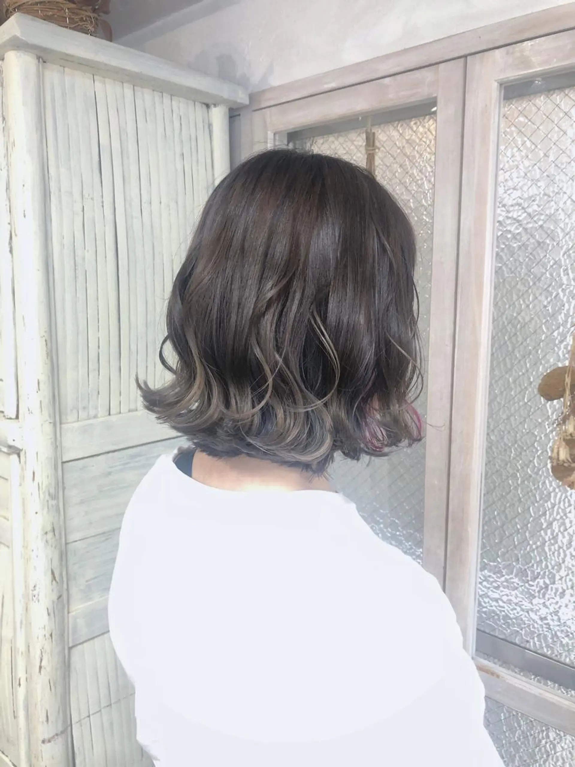 ショート カラー パーマ ヘアアレンジ ヘアカラー トリートメント 推し活専用 【派手髪】飯野ゆかりのヘアスタイル
