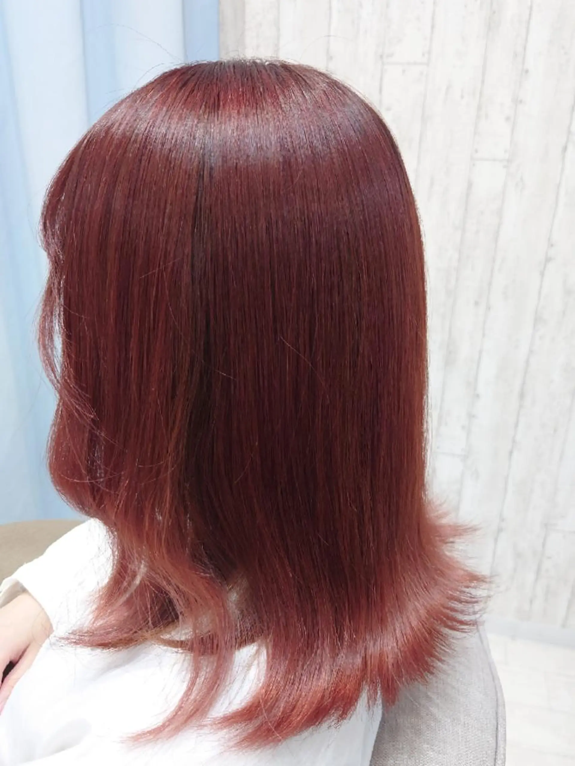 ミディアム 山崎 恵理香のヘアスタイル