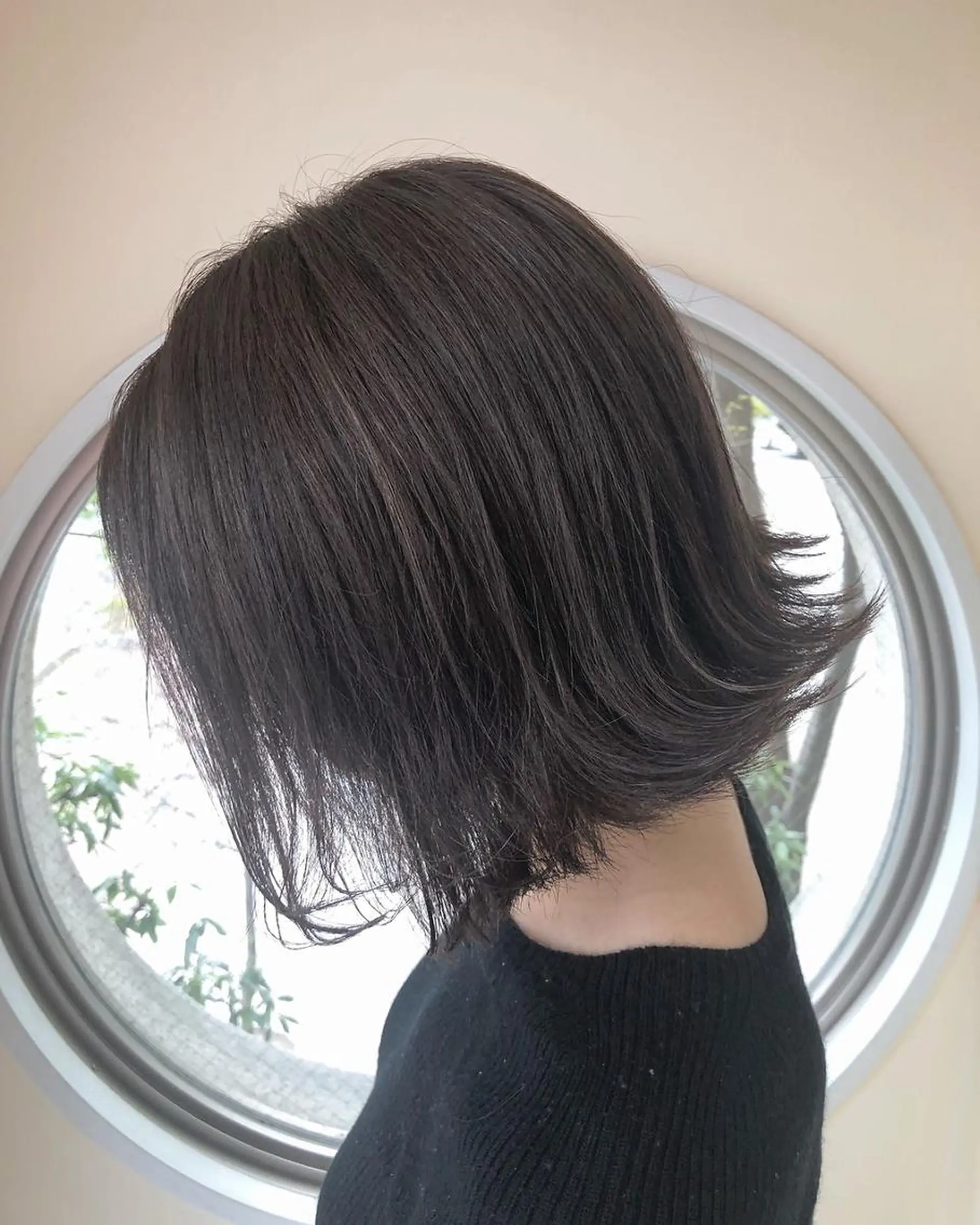 ショート カラー 上霜 菜月のヘアスタイル