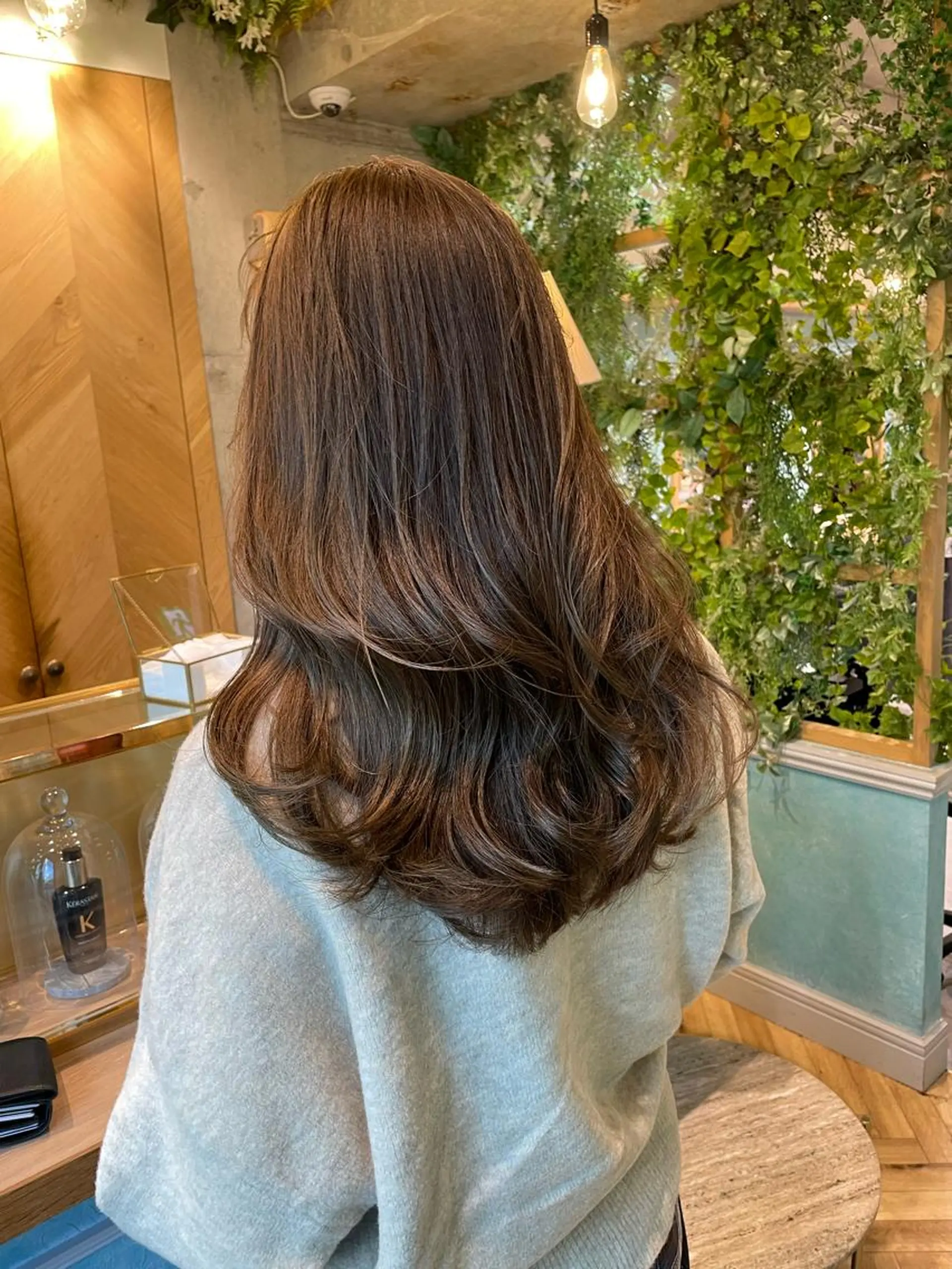 ロング カット ヘアカラー トリートメント 山本翔一郎 韓国顔周りレイヤーのヘアスタイル