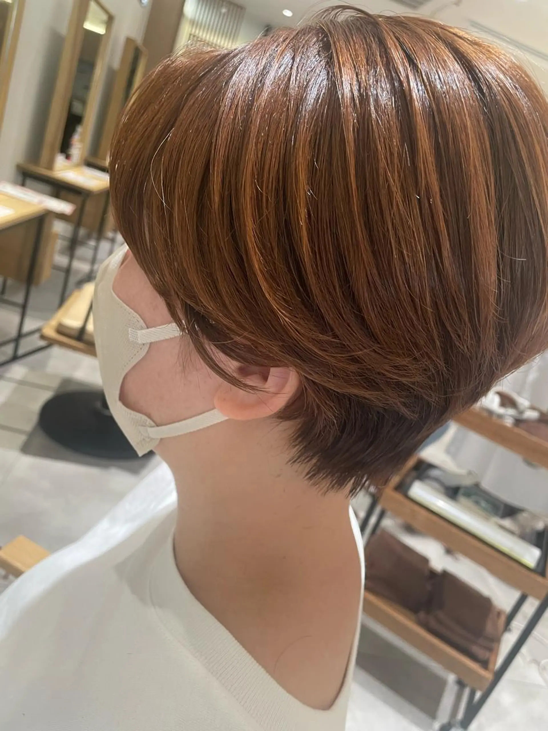 ショート カット 高木 櫻のヘアスタイル